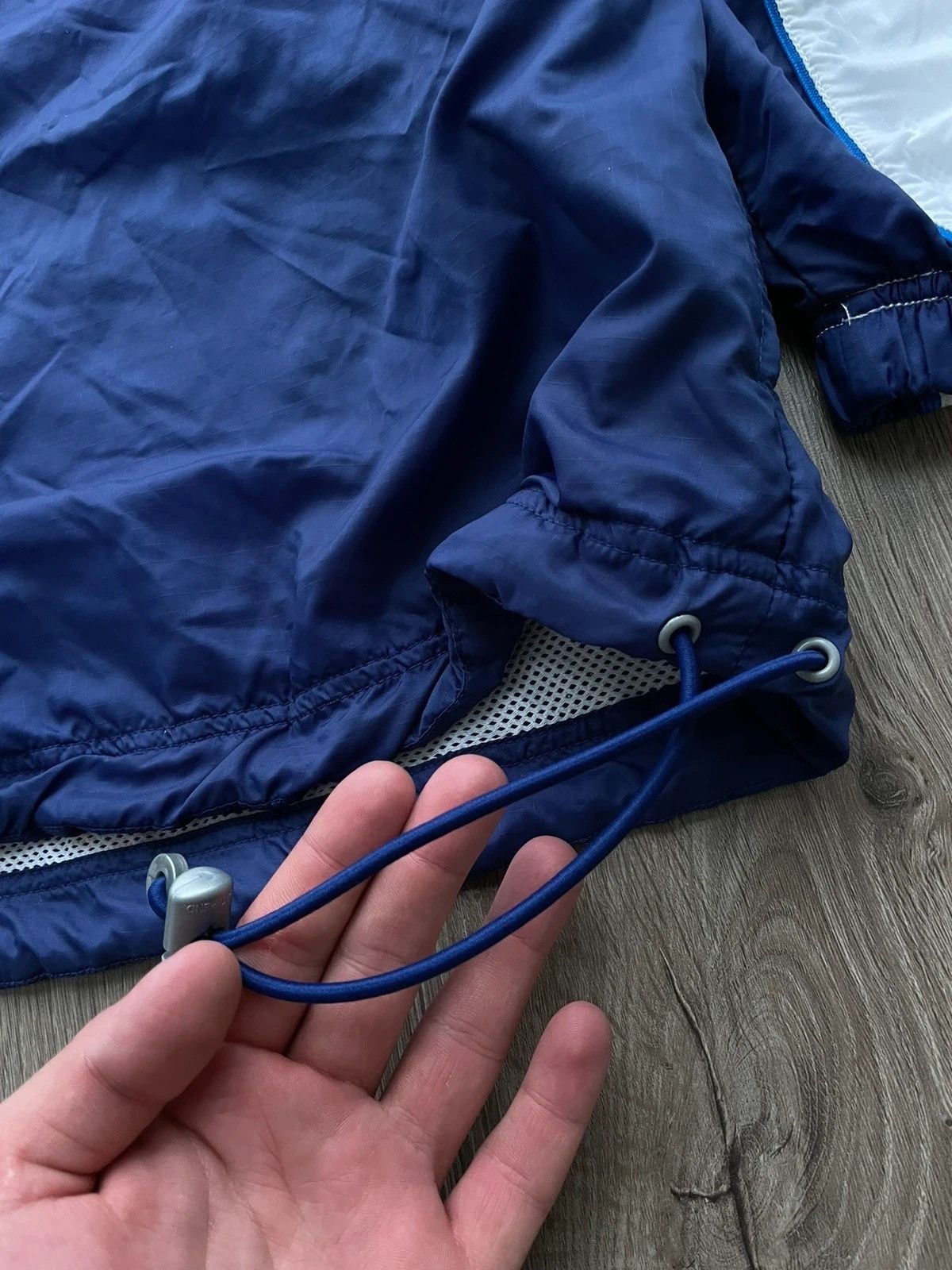 Vintage Nike Light Jacket Center Logo