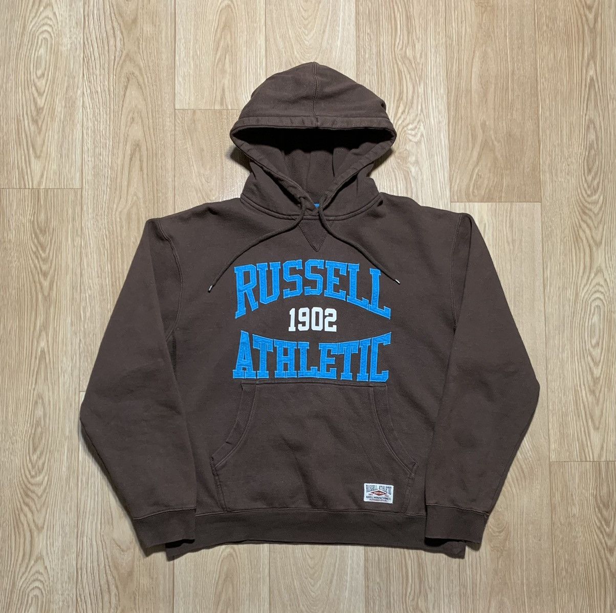 Russell Athletic Vintage Y2K Russell Athletic Embroidered Logo Hoodie Brown Size US XL / EU 56 / 4 - 1 Thumbnail