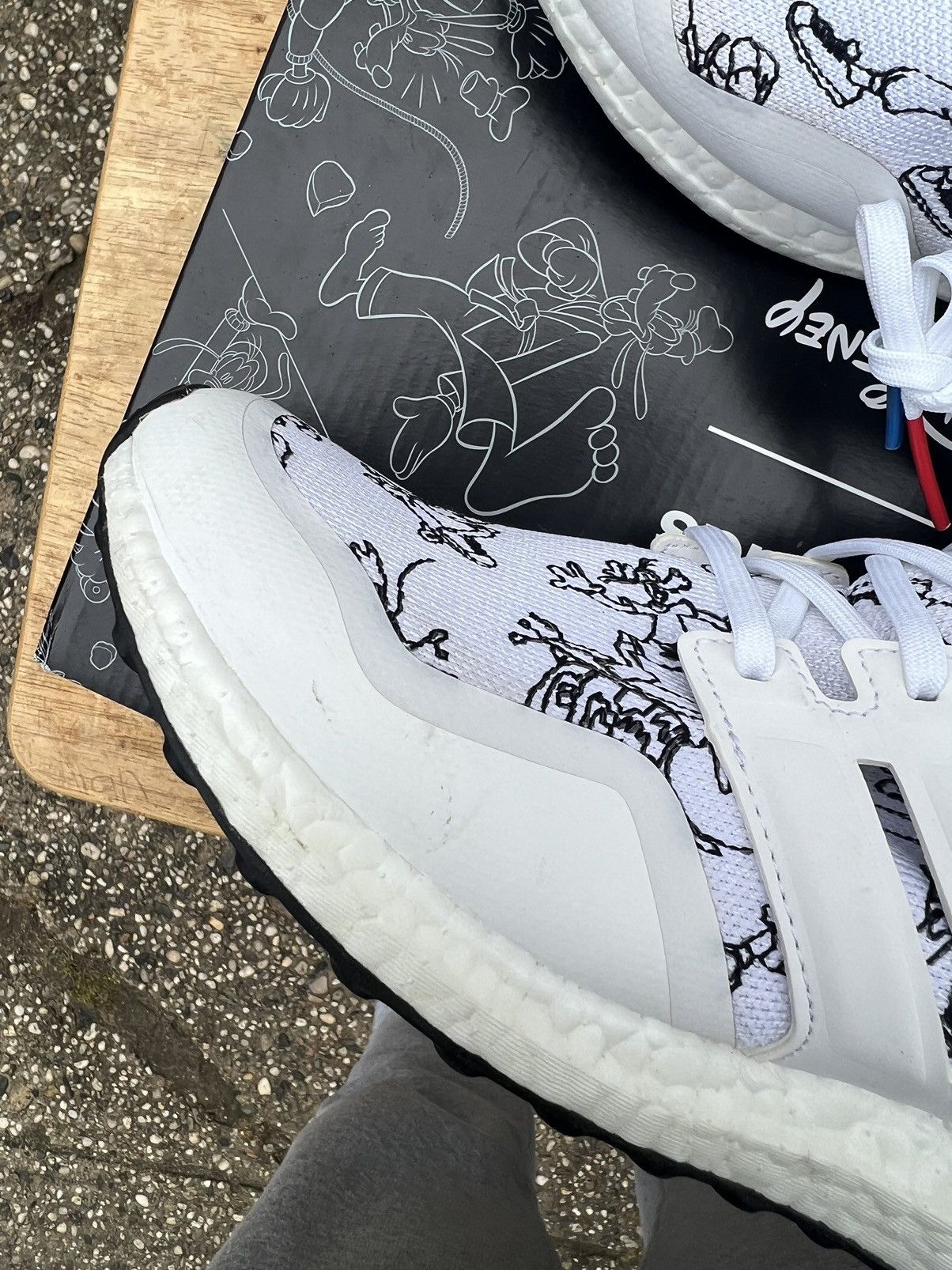 Adidas Adidas Ultraboost DNA x Disney “Sport Goofy Pack” Size US 9.5 / EU 42-43 - 8 Thumbnail