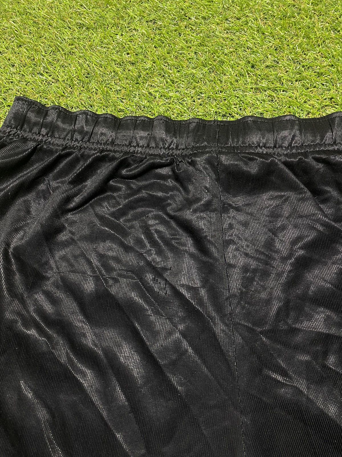 Nike Vintage Nike shorts streetwear swoosh casual y2k size M Size US 32 / EU 48 - 4 Thumbnail