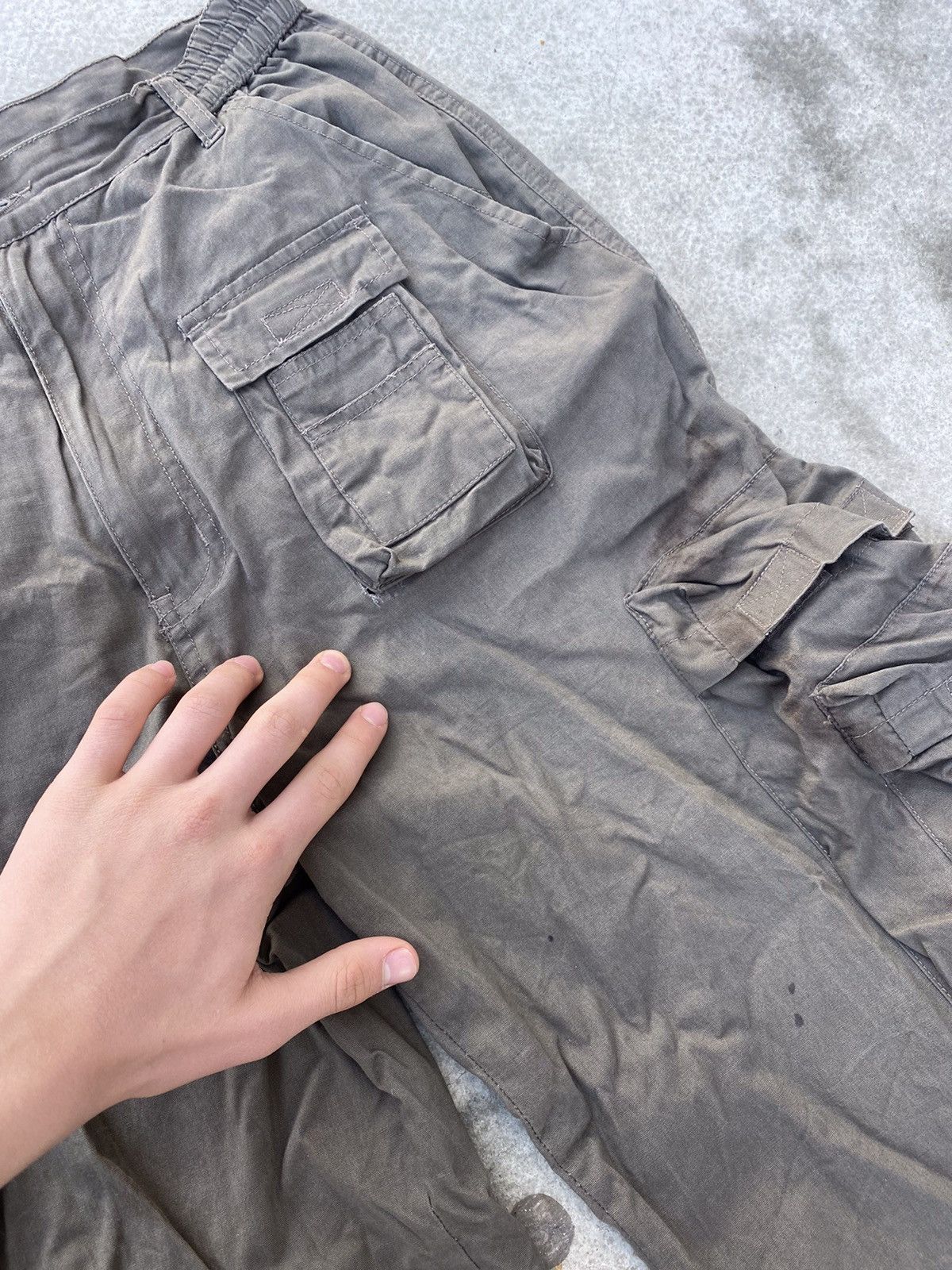 Vintage Vintage US ARMY Trashed Cargo Bondage Pants Size US 30 / EU 46 - 7 Thumbnail