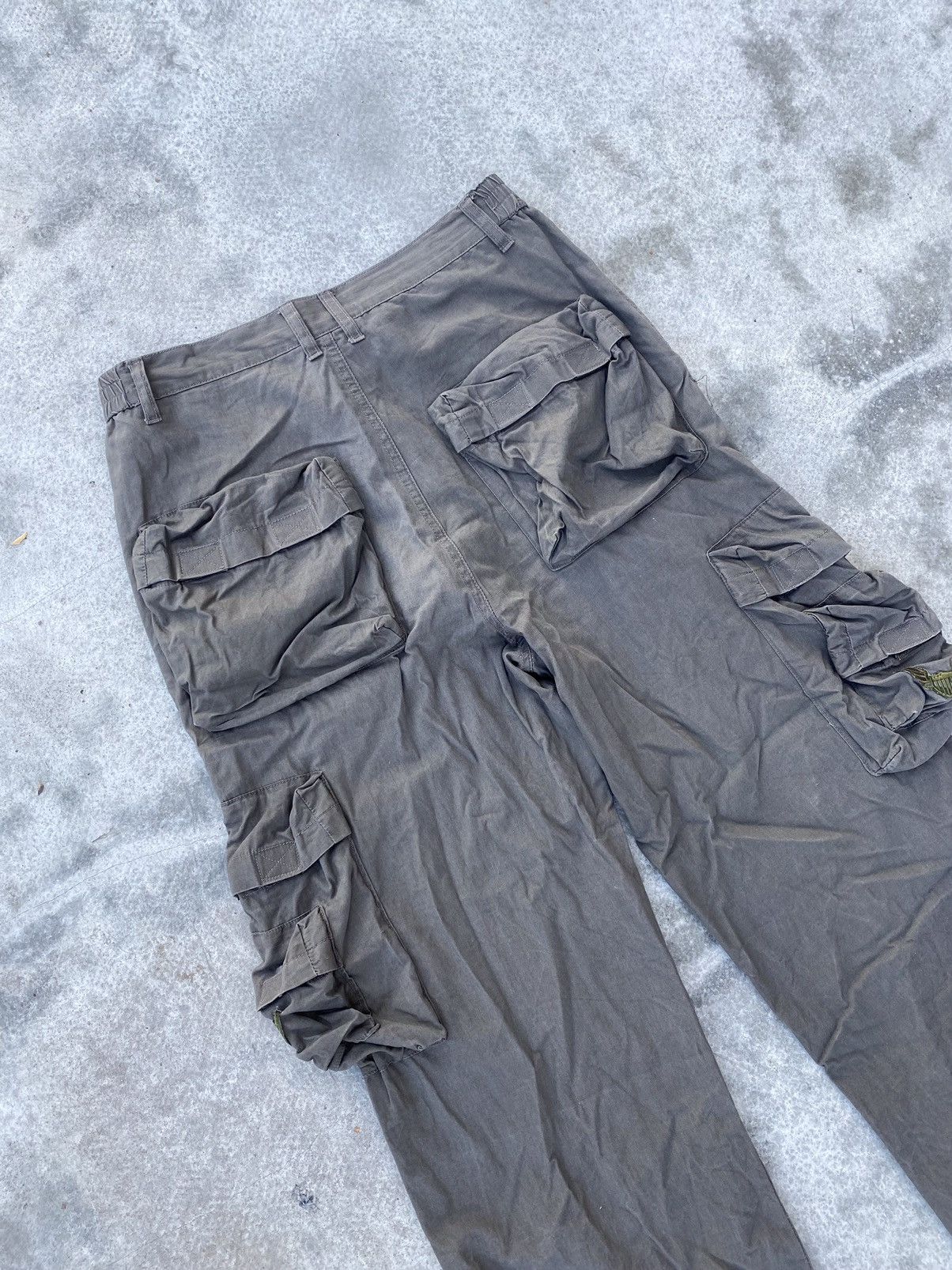 Vintage Vintage US ARMY Trashed Cargo Bondage Pants Size US 30 / EU 46 - 11 Thumbnail