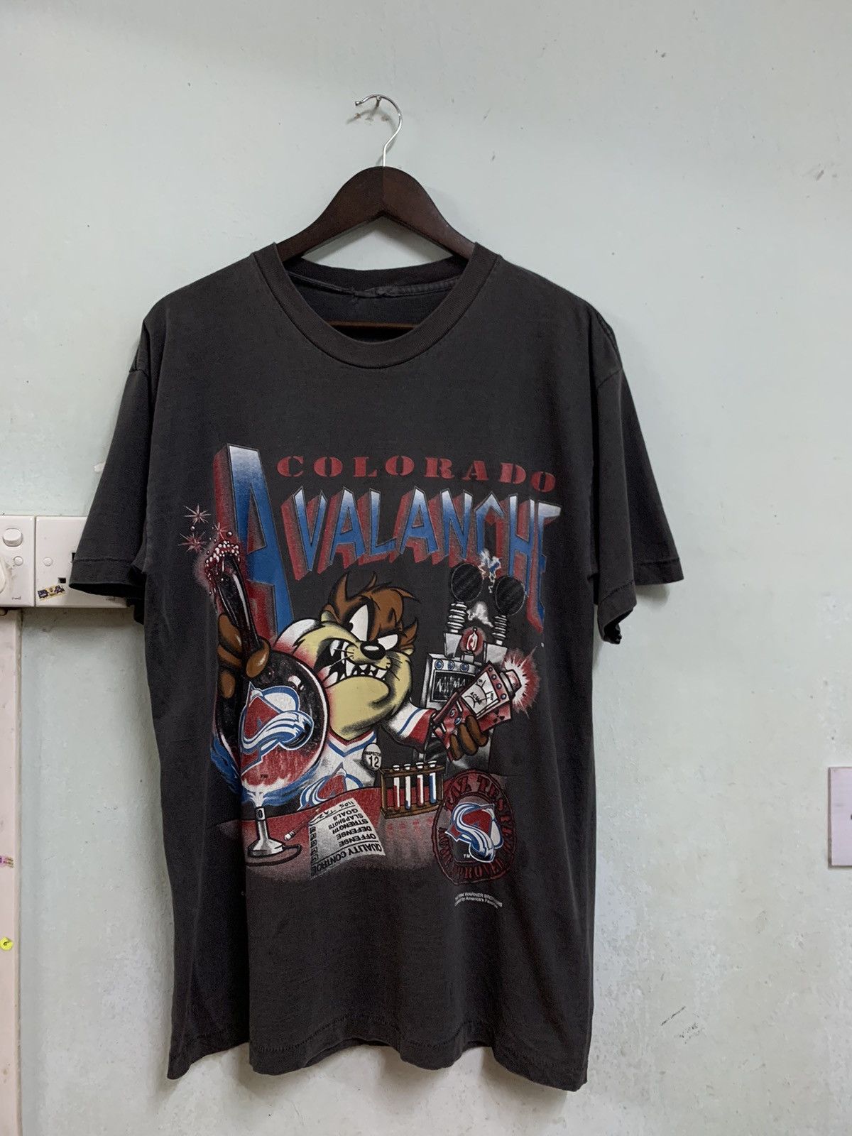 Image of Vintage Sun Faded 1994 Warner Brothers Tazmania Tshirt in Black, Men's (Size XL)