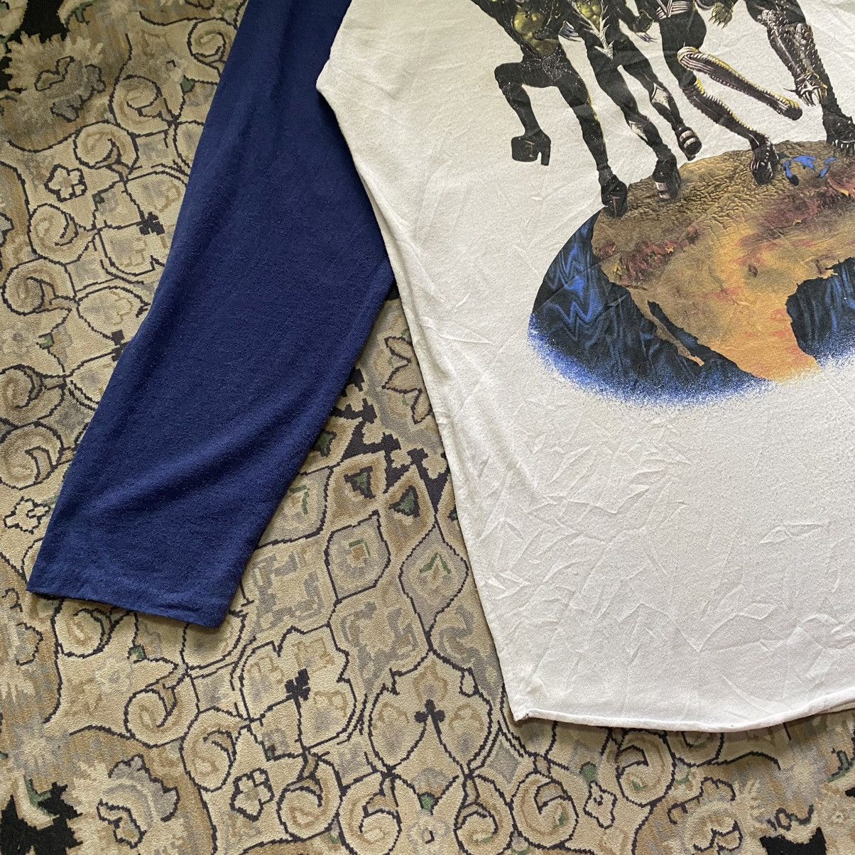KISS Vintage KISS Alive/ Worldwide 96/97 American Tour SOLD OUT Size US L / EU 52-54 / 3 - 5 Thumbnail