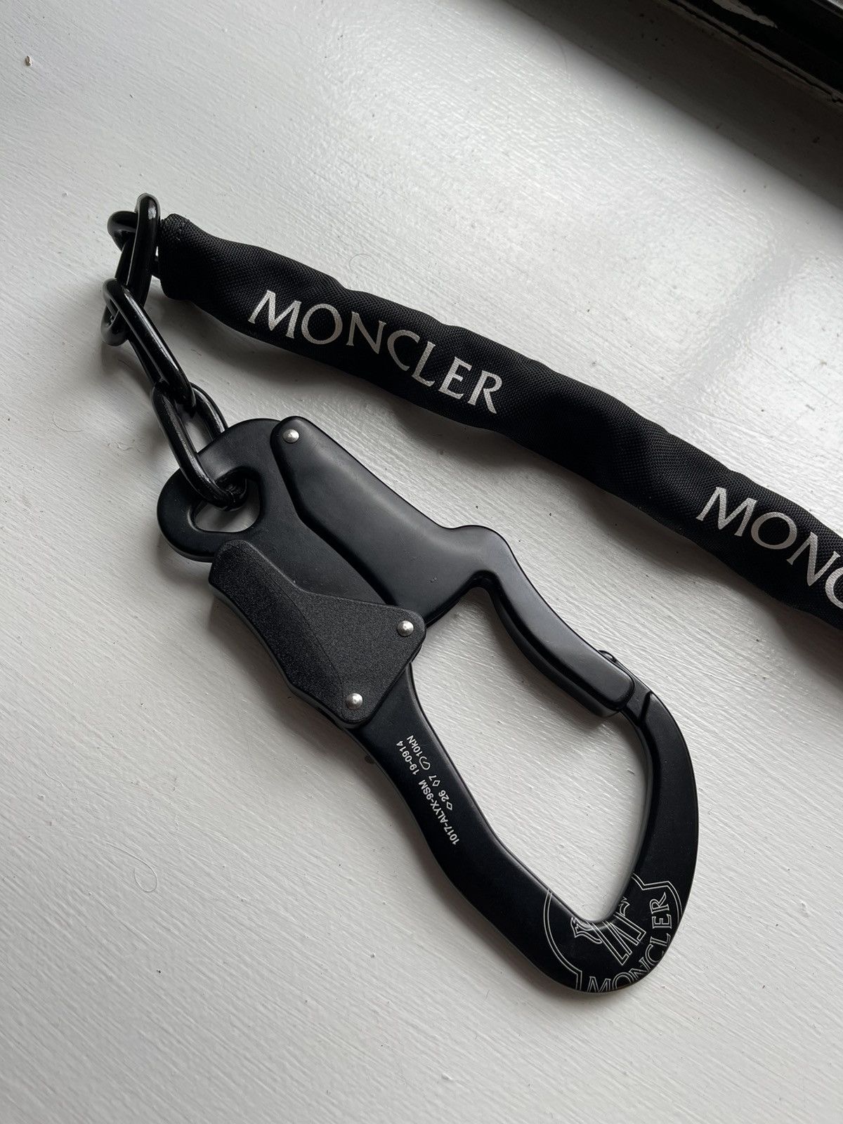 1017 ALYX 9SM × Moncler × Moncler Genius Black Moncler Alyx