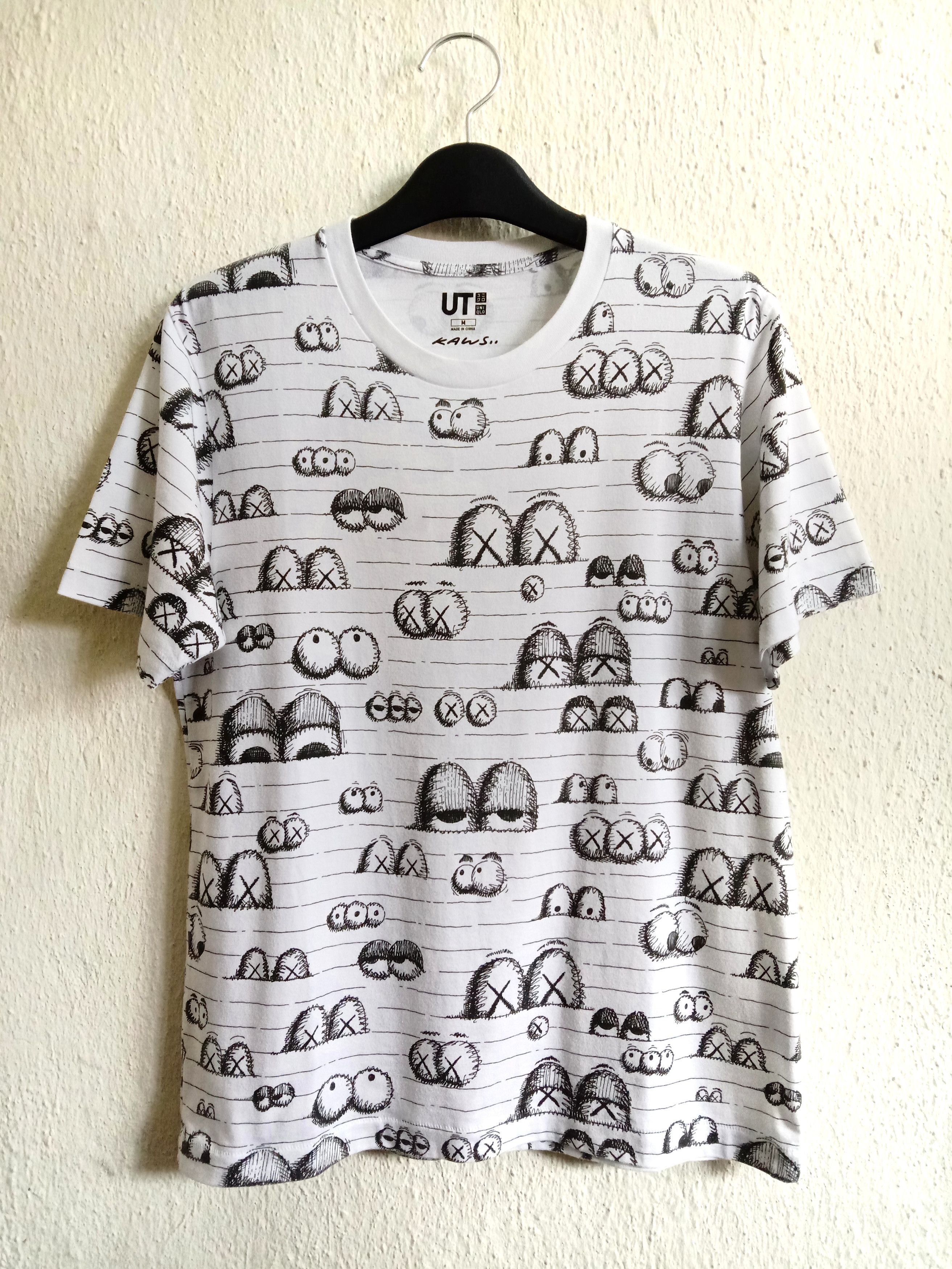 Kaws × Uniqlo Fullprint Tee White Size US M / EU 48-50 / 2 - 1 Thumbnail