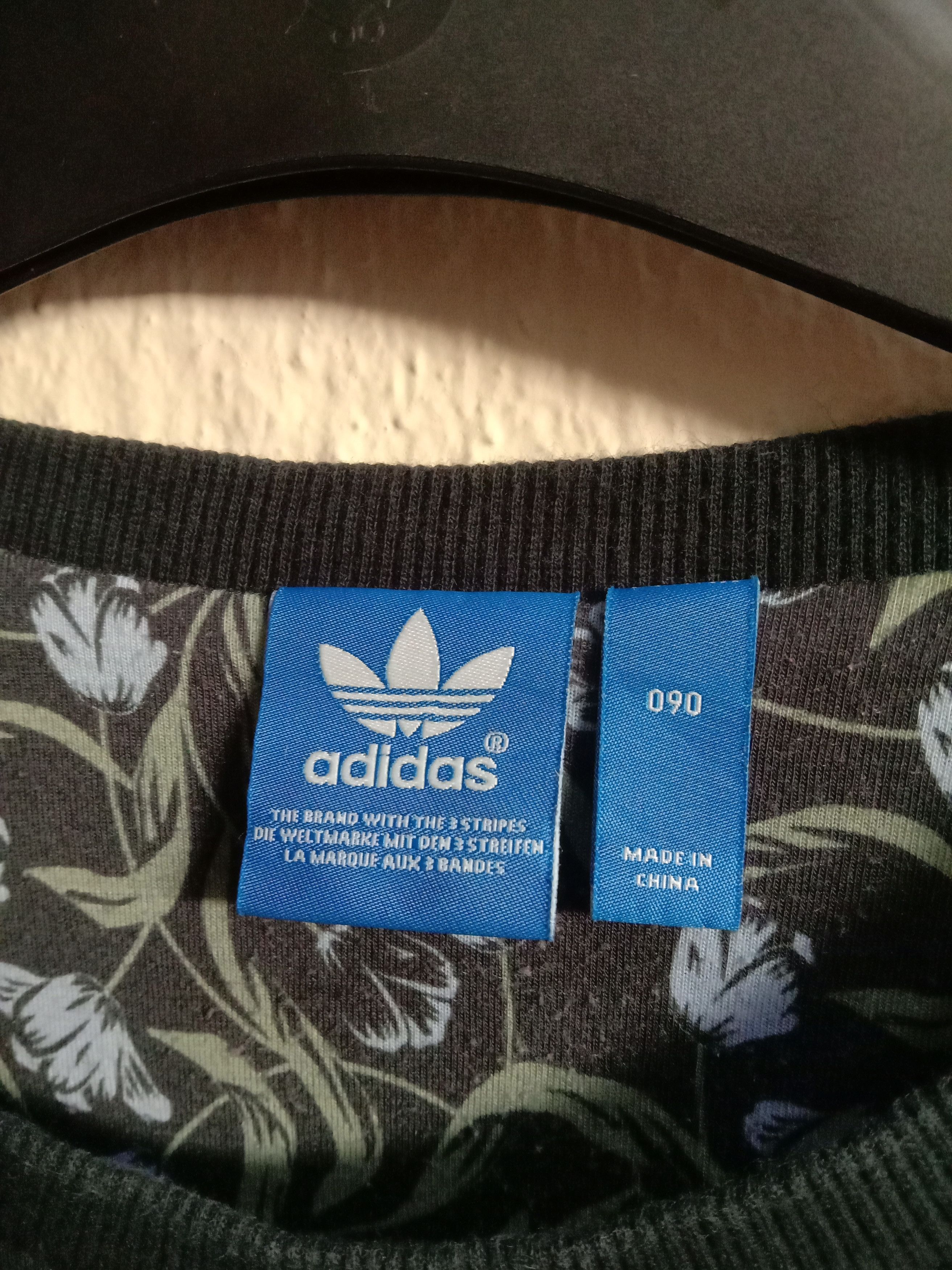 Adidas ADIDAS FLORAL SWEATSHIRT Size US S / EU 44-46 / 1 - 5 Thumbnail