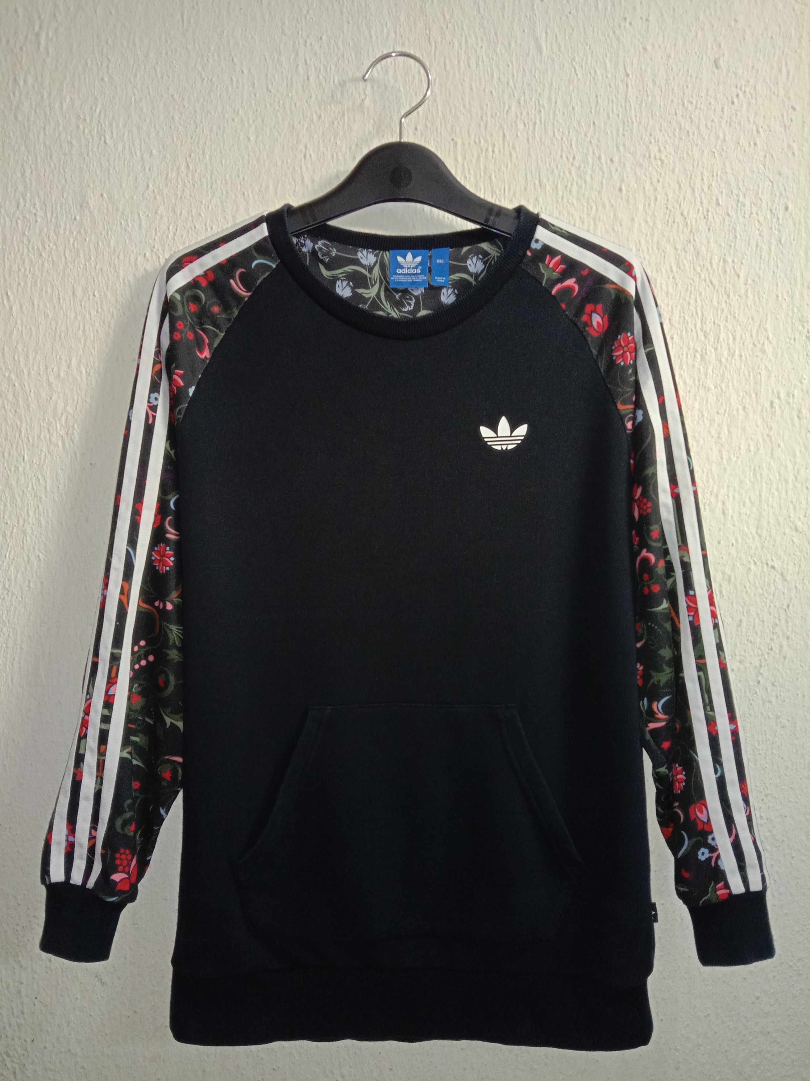 Adidas ADIDAS FLORAL SWEATSHIRT Size US S / EU 44-46 / 1 - 1 Thumbnail