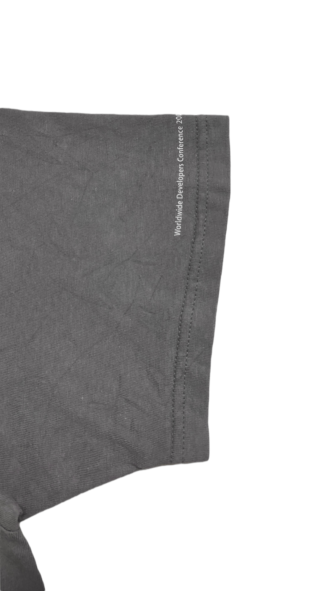 Apple Vintage 2004 Apple Worldwide Developers Conference tee Size US L / EU 52-54 / 3 - 6 Thumbnail