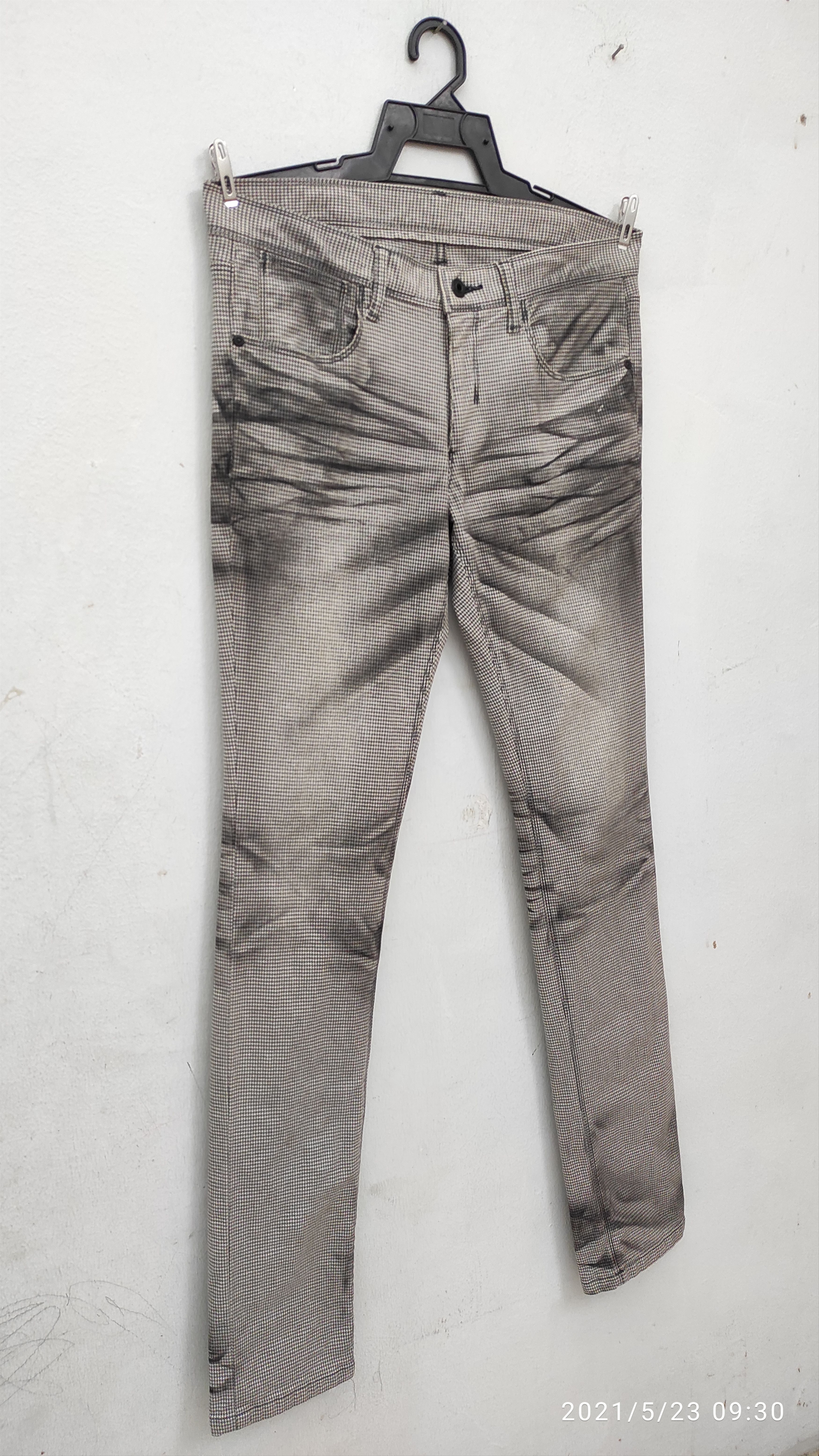 Black Barrett AW2005 laser print X-Ray houndstooth slim fit jeans Size US 33 - 6 Thumbnail