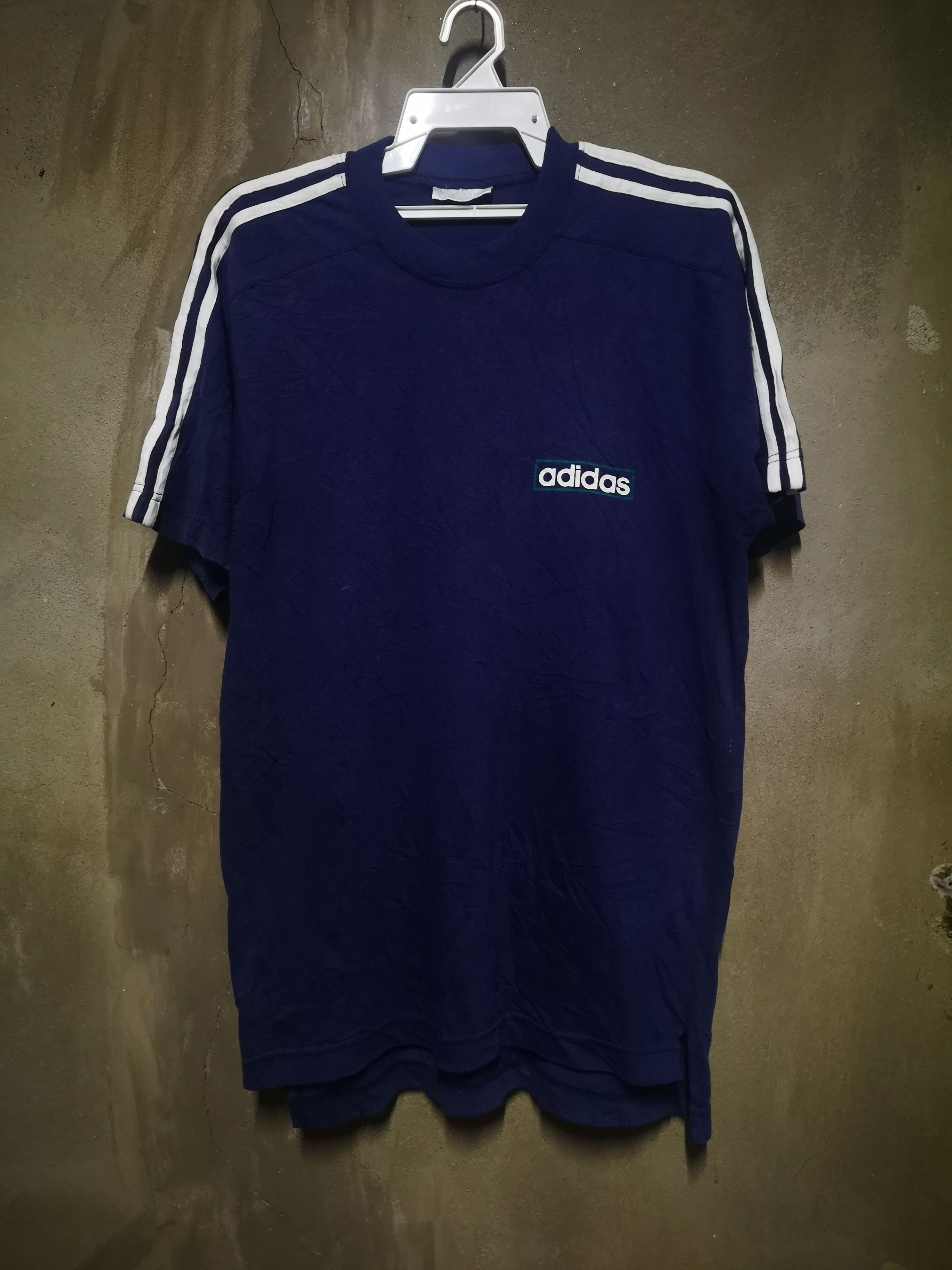 Adidas Vintage Adidas "The Three Stripes" Size US M / EU 48-50 / 2 - 1 Thumbnail