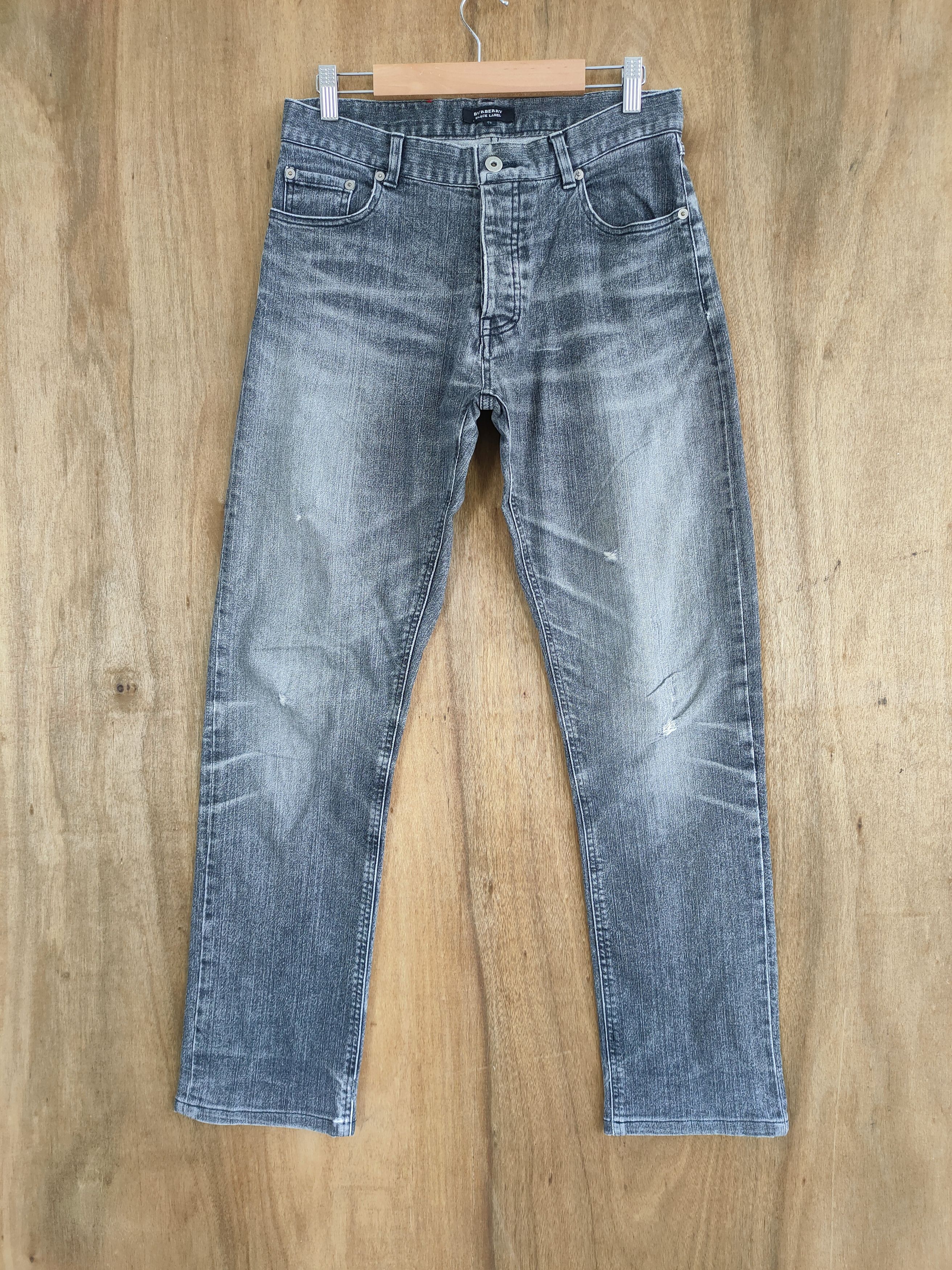 Burberry BURBERRY BLACK LABEL FADED BLACK JEANS PANTS Size US 30 / EU 46 - 1 Thumbnail