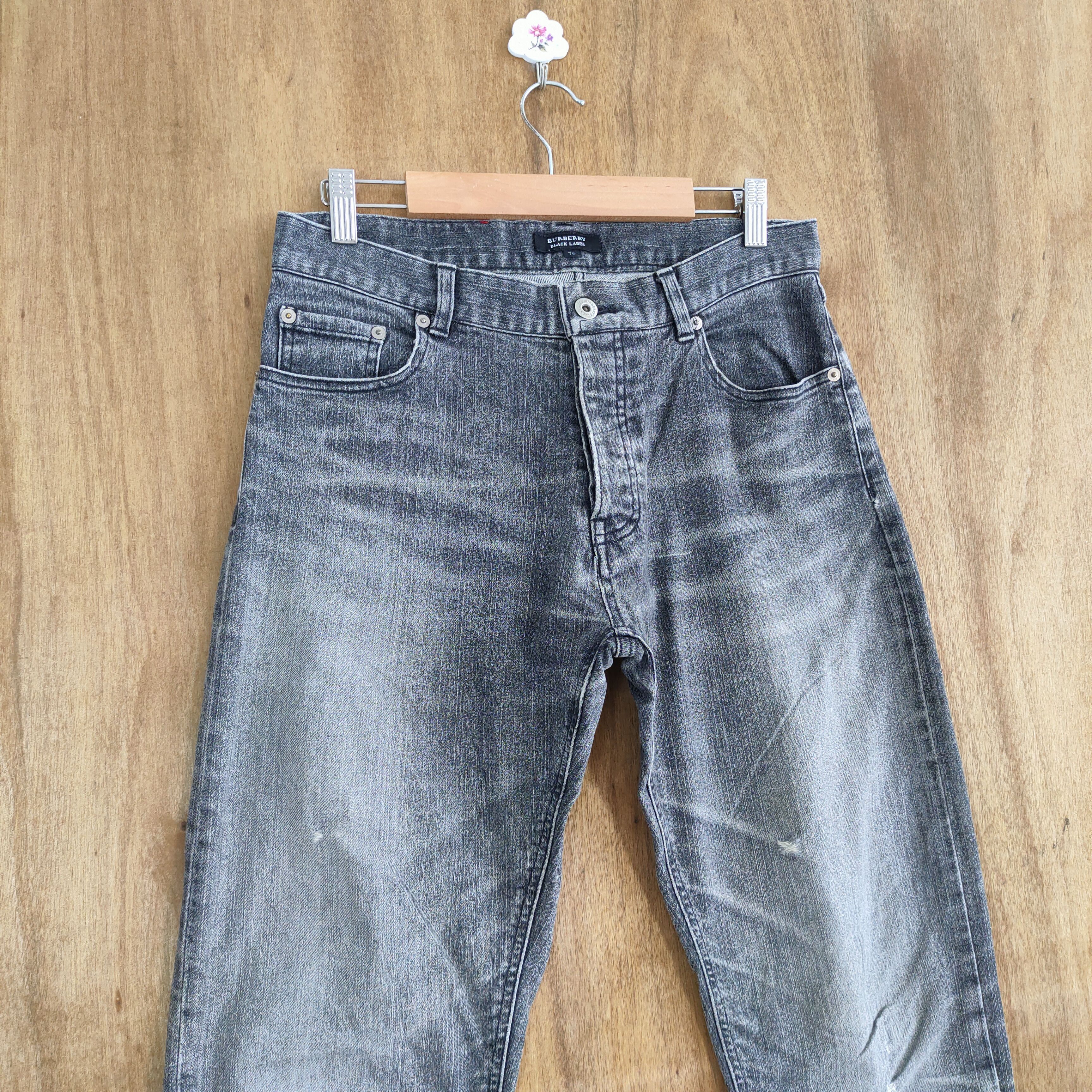 Burberry BURBERRY BLACK LABEL FADED BLACK JEANS PANTS Size US 30 / EU 46 - 4 Thumbnail