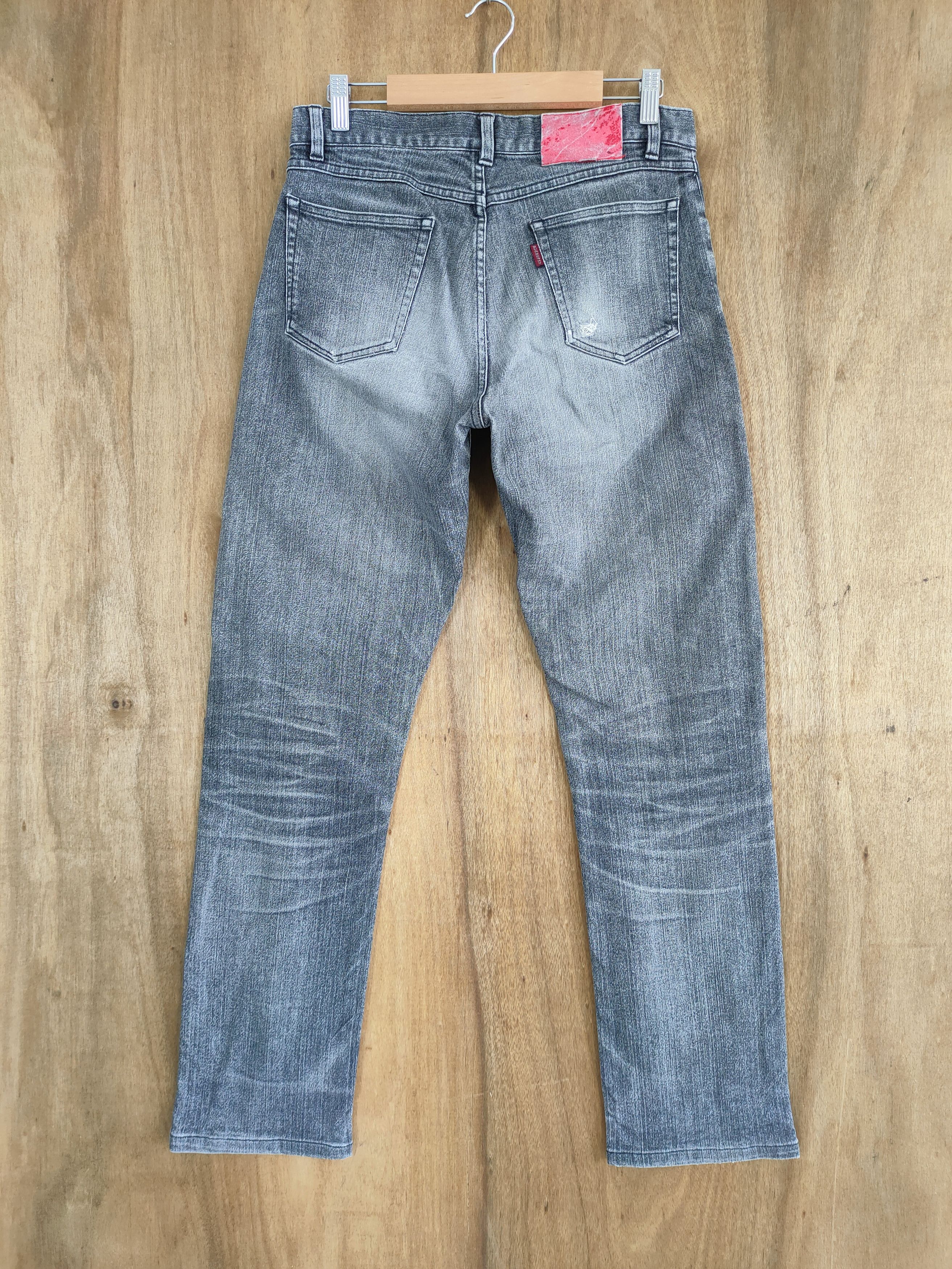 Burberry BURBERRY BLACK LABEL FADED BLACK JEANS PANTS Size US 30 / EU 46 - 10 Thumbnail