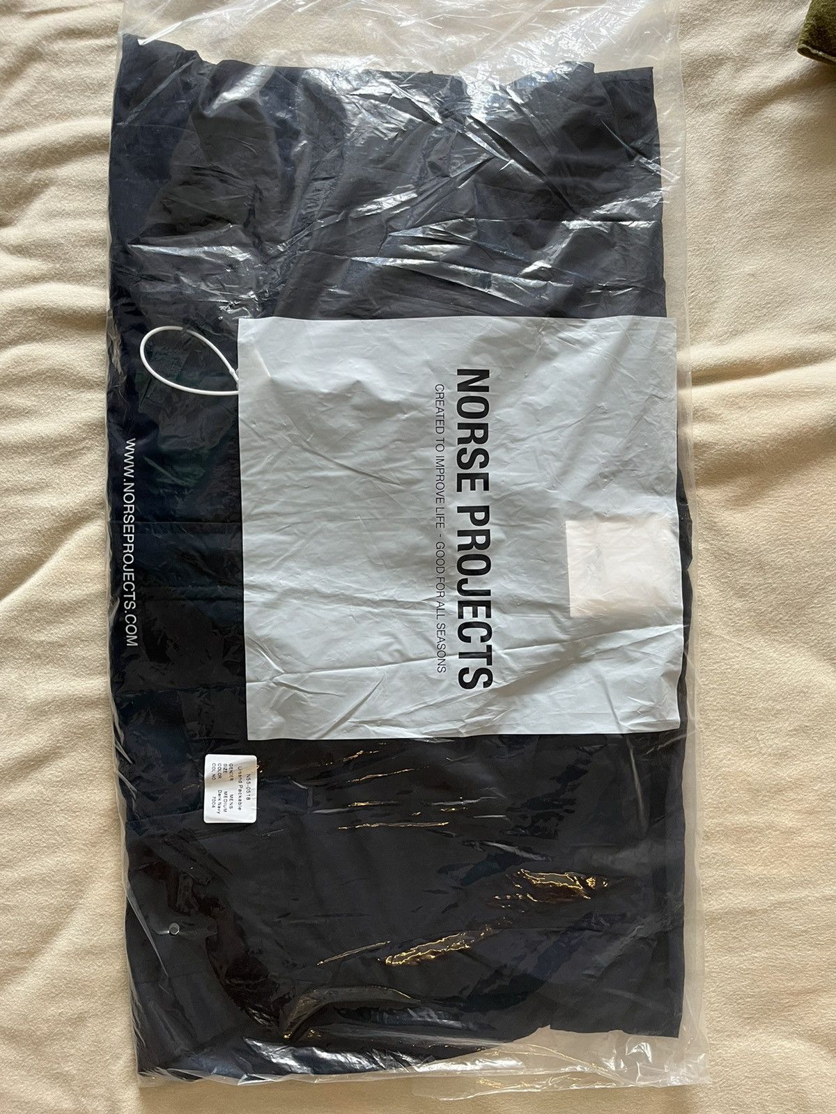 Norse Projects URSAND PACKABLE JACKET DARK NAVY Size US L / EU 52-54 / 3 - 15 Thumbnail