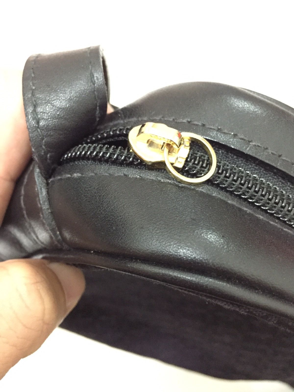 Loewe Vtg Loewe monogram sling bag Size ONE SIZE - 11 Thumbnail