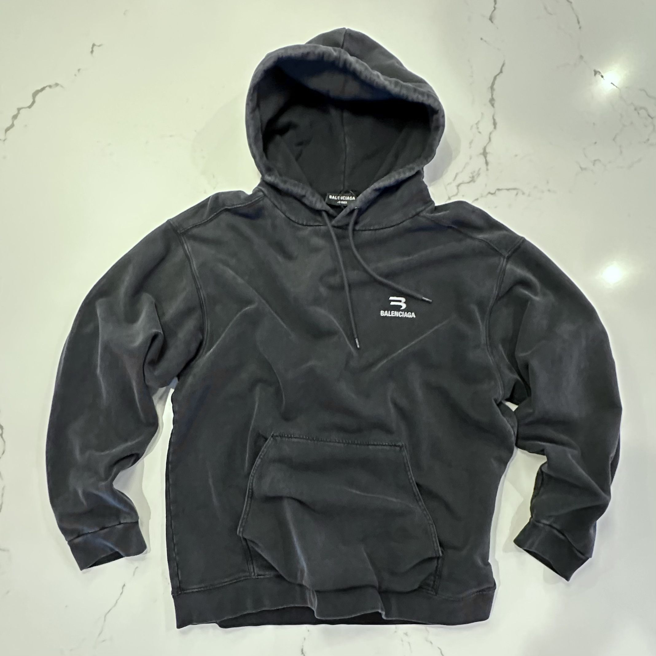 Balenciaga Sports Logo Balenciaga Balenciaga Sporty B Medium Fit 