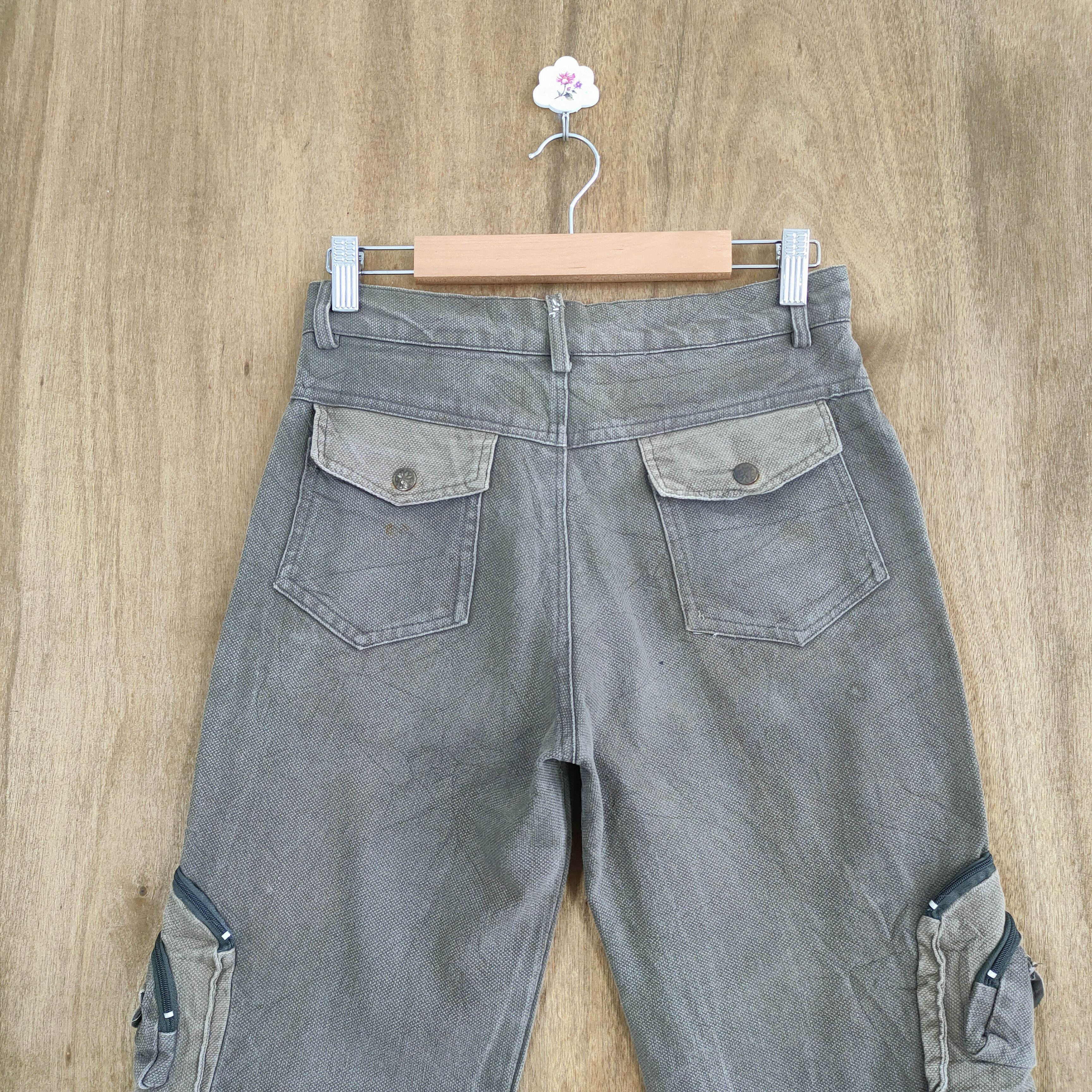 Japanese Brand JAPANESE VINTAGE FADED 3D POCKET CARGO PANTS Size US 26 / EU 42 - 11 Thumbnail