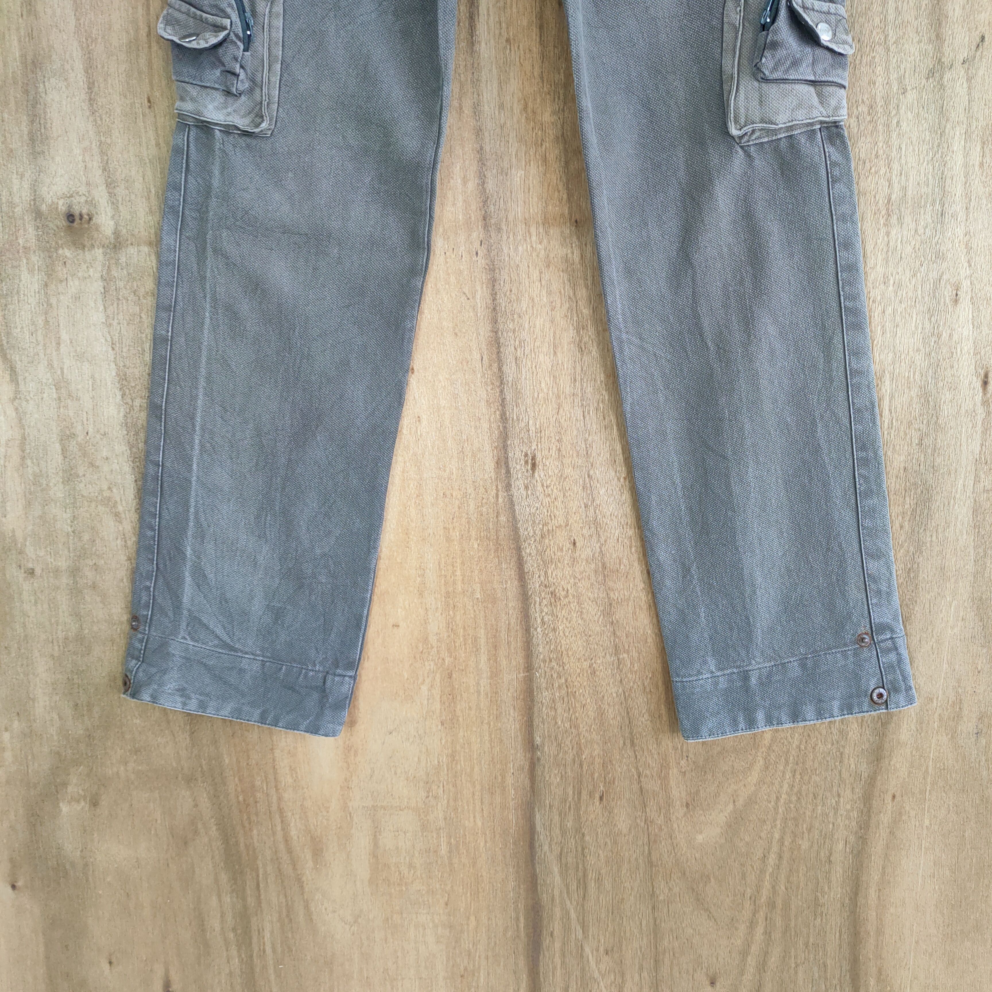 Japanese Brand JAPANESE VINTAGE FADED 3D POCKET CARGO PANTS Size US 26 / EU 42 - 5 Thumbnail