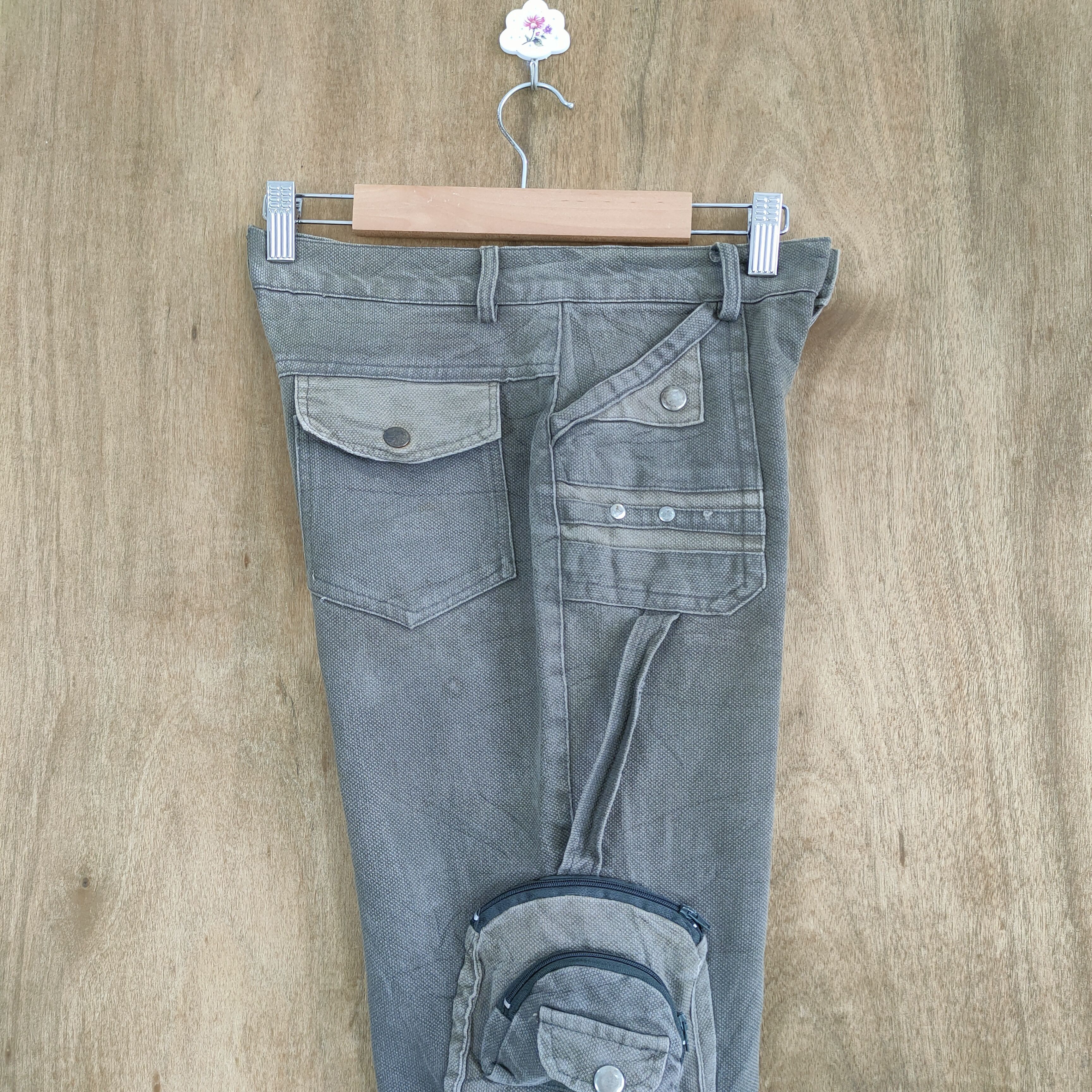Japanese Brand JAPANESE VINTAGE FADED 3D POCKET CARGO PANTS Size US 26 / EU 42 - 15 Thumbnail