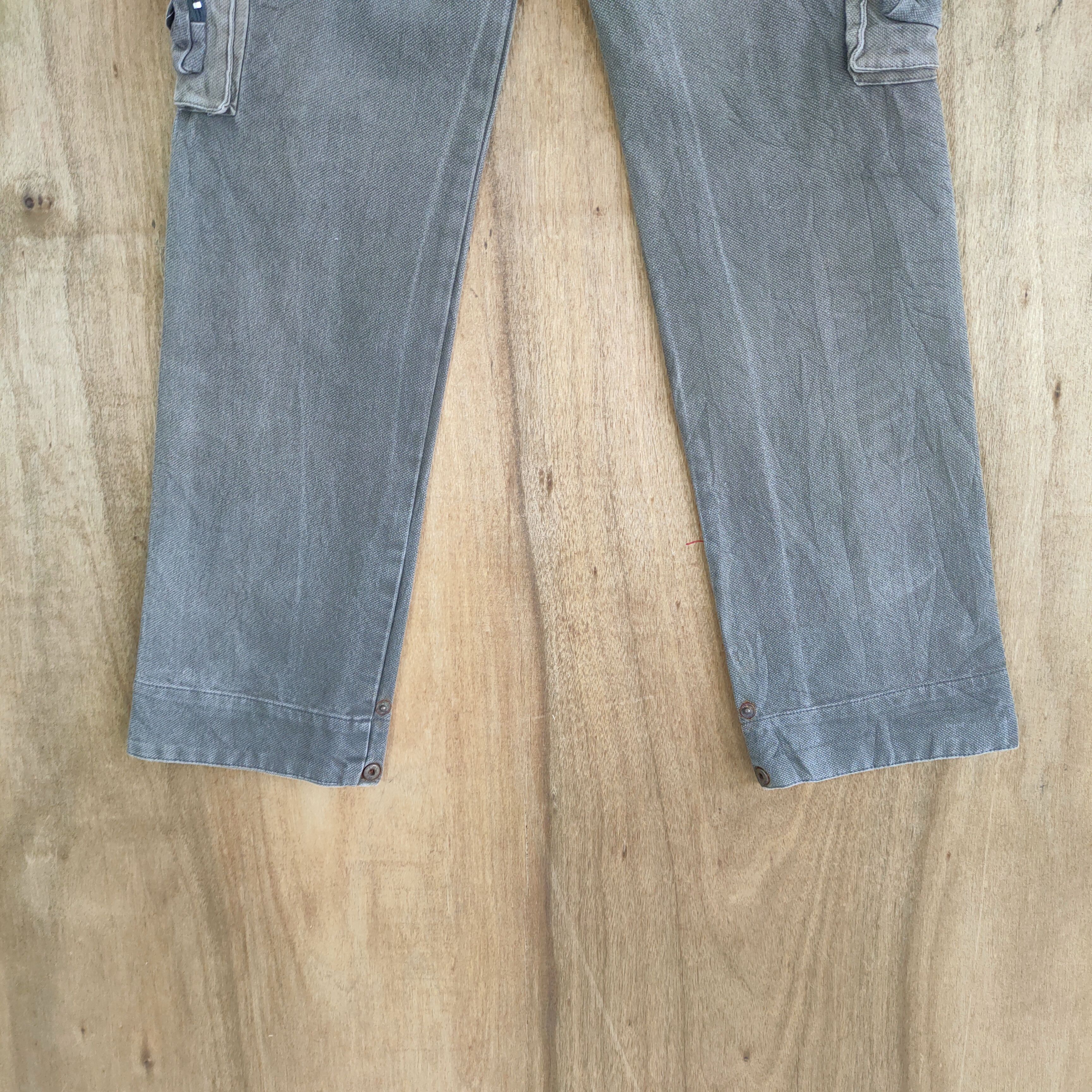Japanese Brand JAPANESE VINTAGE FADED 3D POCKET CARGO PANTS Size US 26 / EU 42 - 12 Thumbnail