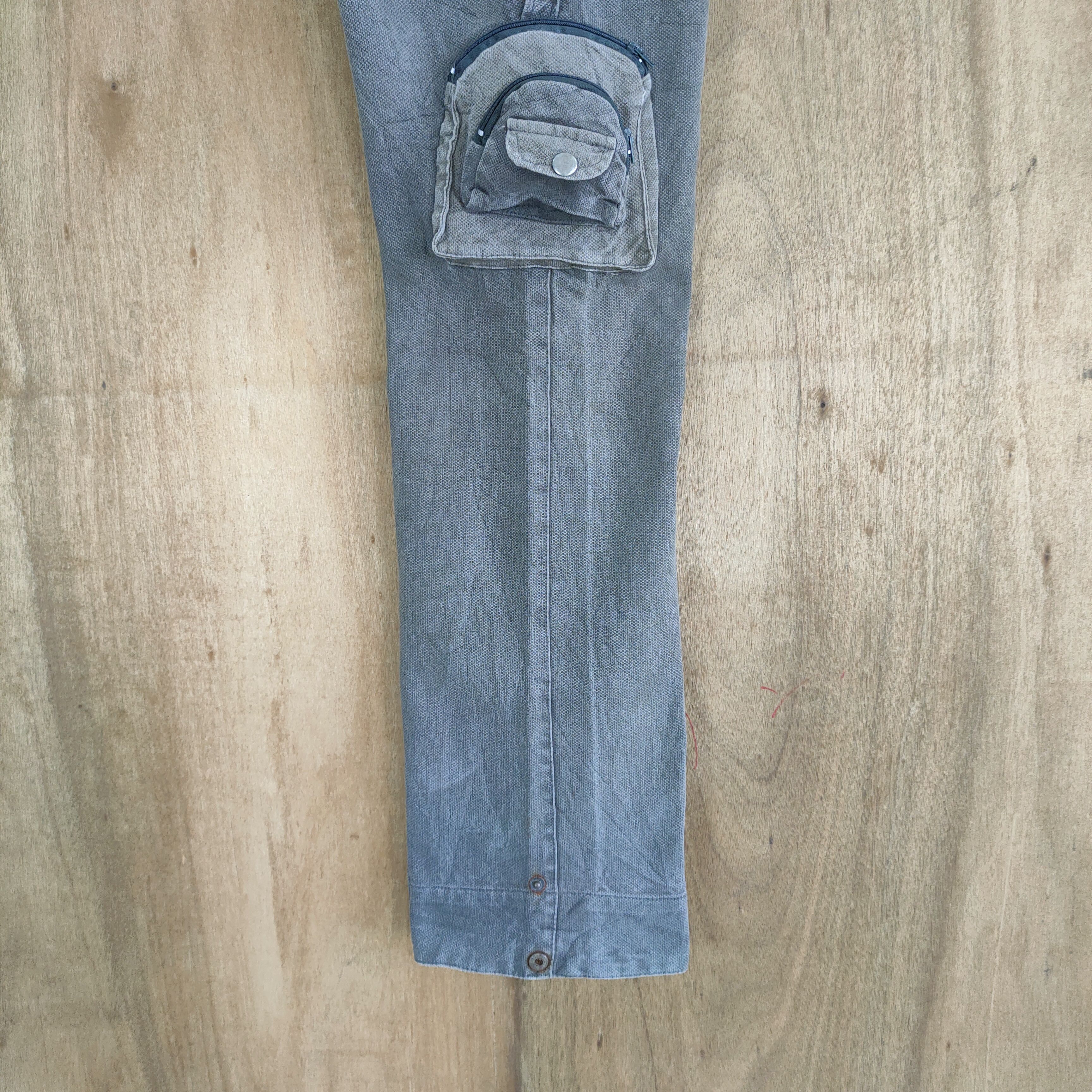 Japanese Brand JAPANESE VINTAGE FADED 3D POCKET CARGO PANTS Size US 26 / EU 42 - 16 Thumbnail