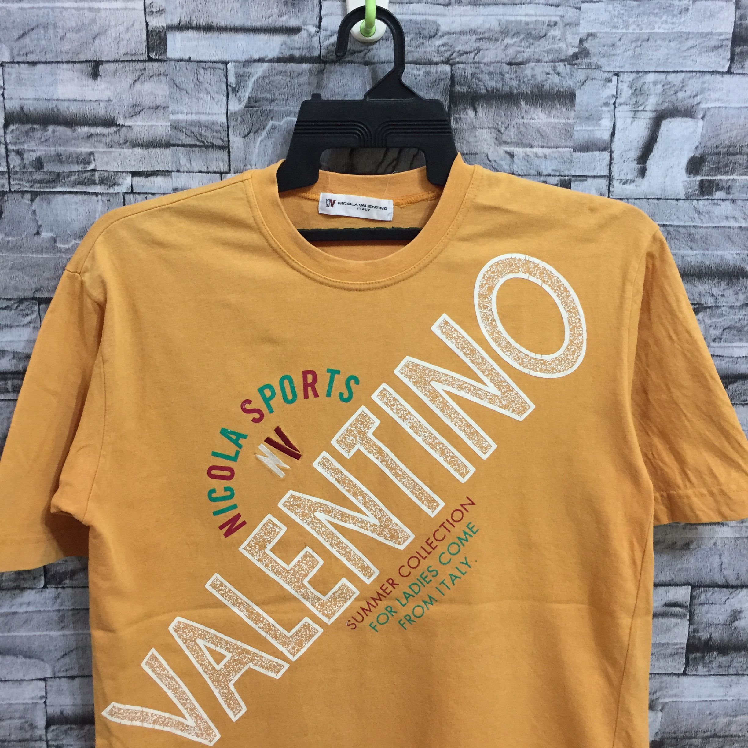 Valentino Vintage Nicola Valentino Italy t shirt spellout fit M Size US M / EU 48-50 / 2 - 2 Thumbnail