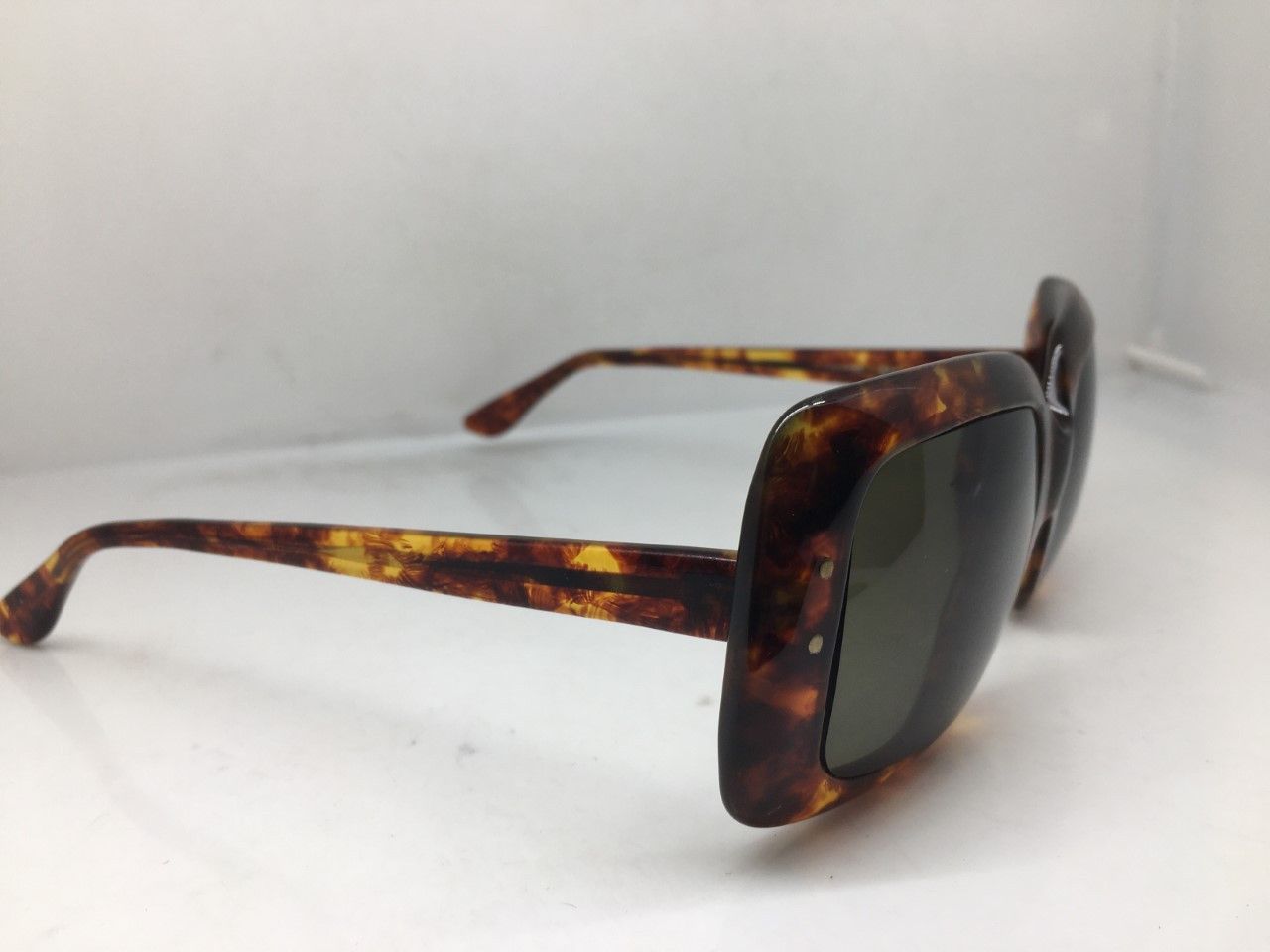 Vintage '80s MOD ERIC JEAN PARIS RUNWAY SHOW TORTOISE SUNGLASSES Size ONE SIZE - 4 Thumbnail