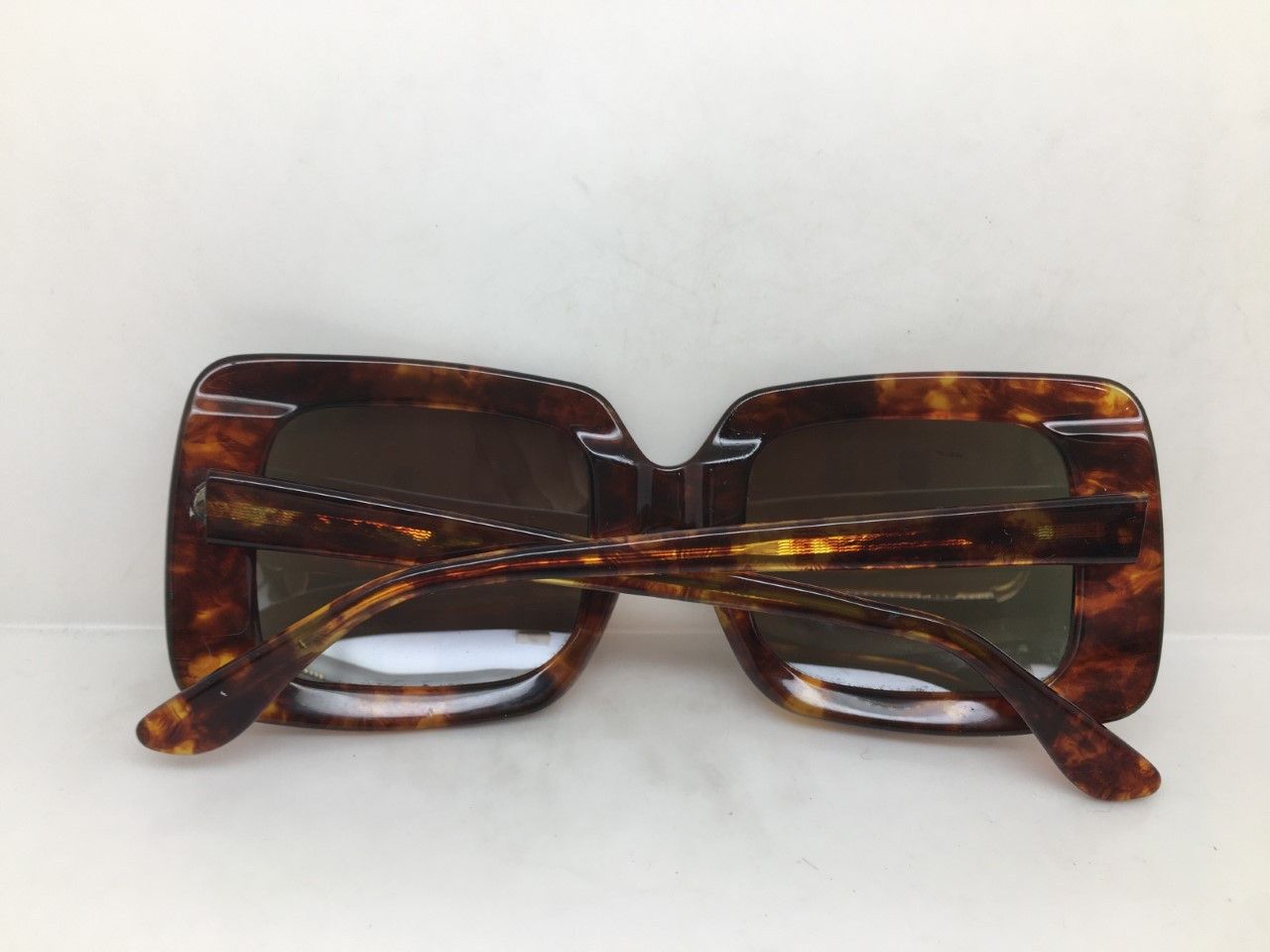 Vintage '80s MOD ERIC JEAN PARIS RUNWAY SHOW TORTOISE SUNGLASSES Size ONE SIZE - 7 Thumbnail