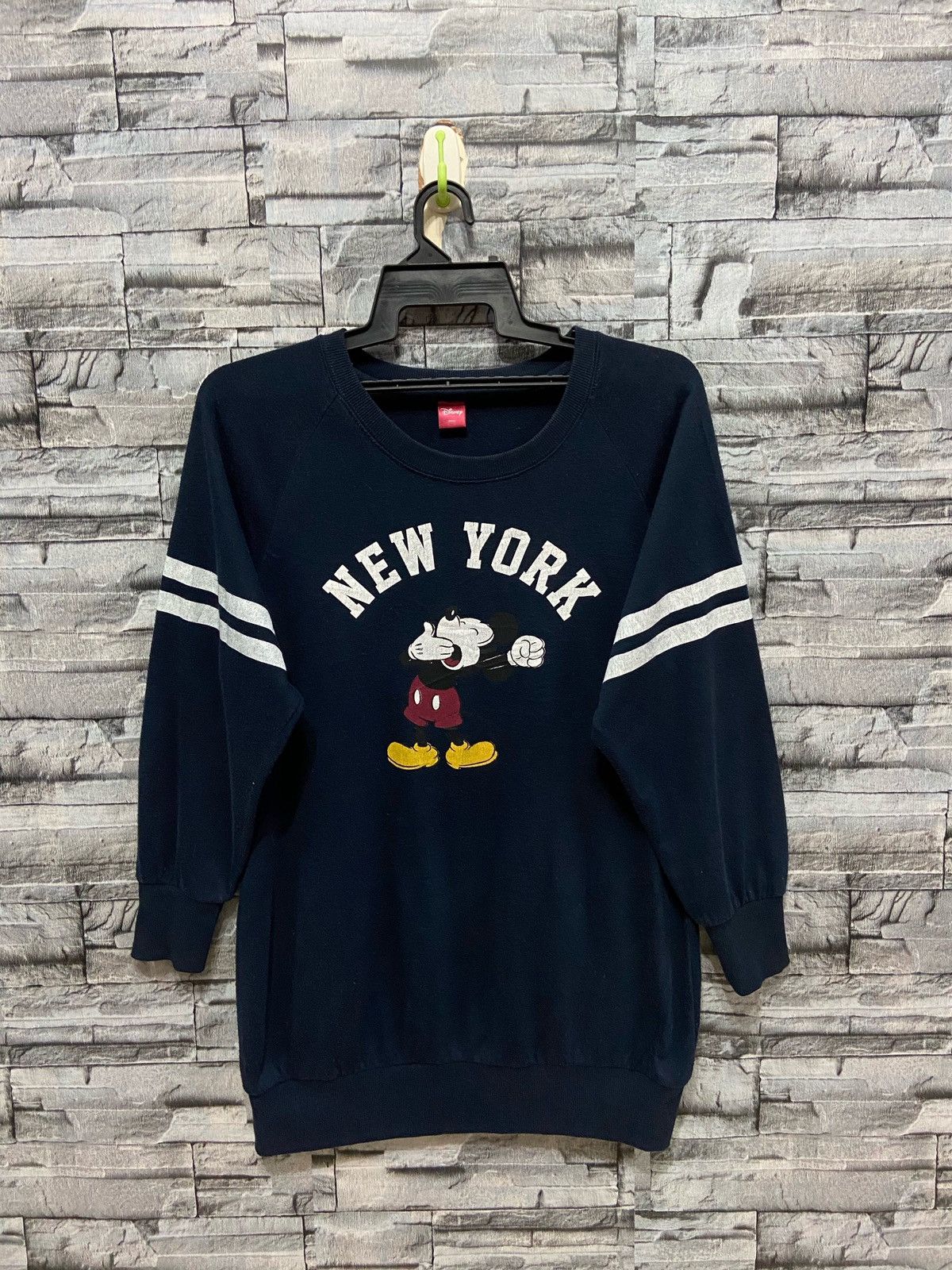Disney Vintage Mickey Mouse sweatshirt big cartoon Size US M / EU 48-50 / 2 - 1 Thumbnail