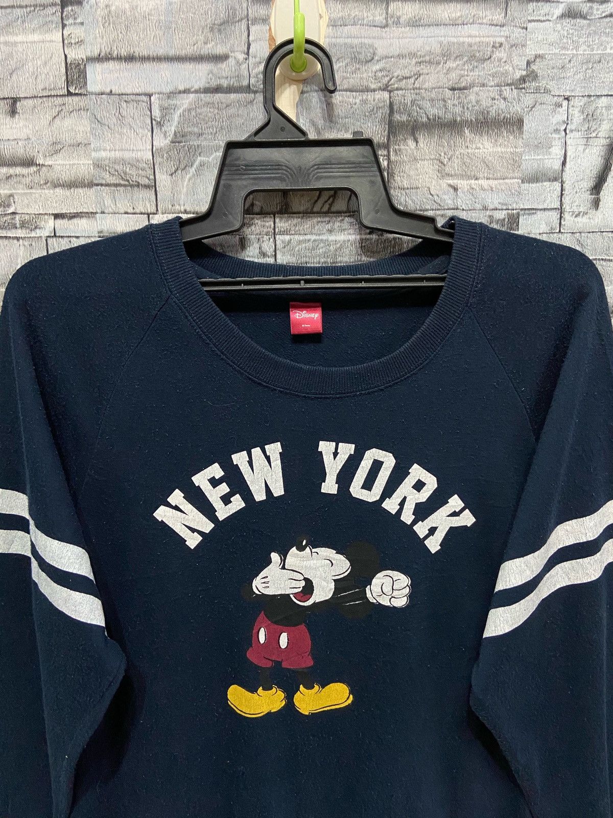 Disney Vintage Mickey Mouse sweatshirt big cartoon Size US M / EU 48-50 / 2 - 2 Thumbnail