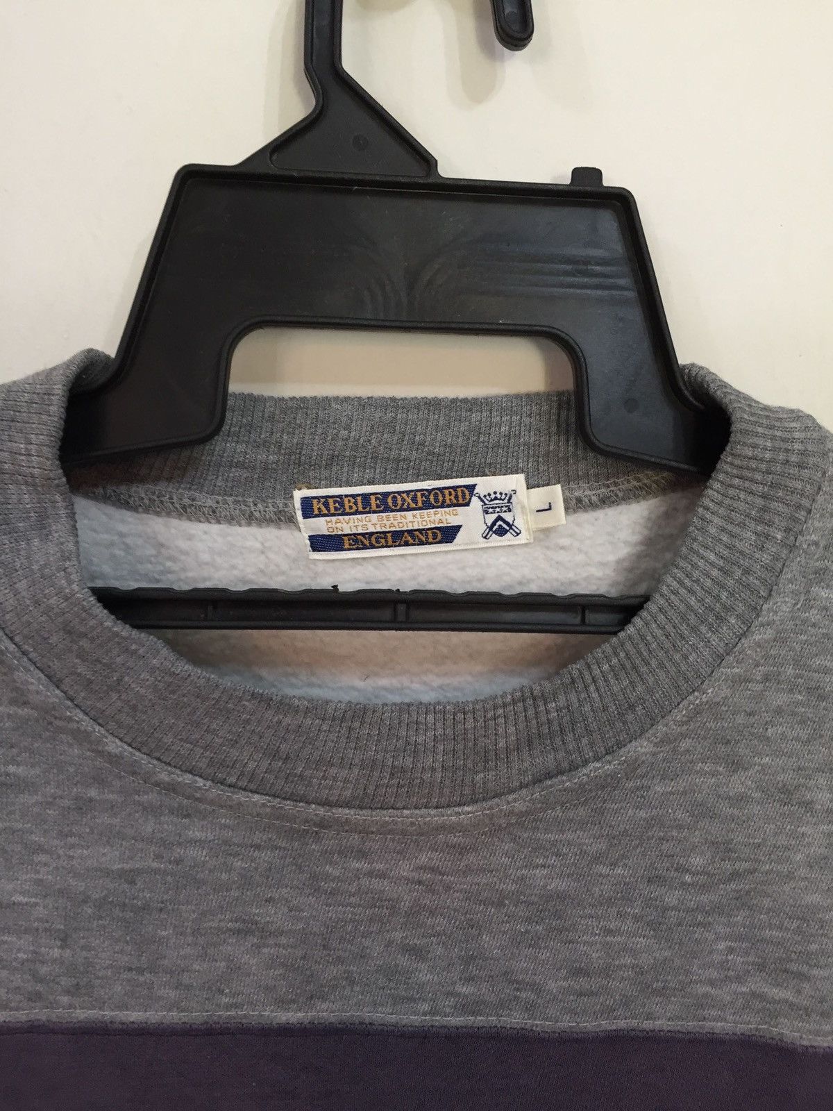 Vintage Vintage KEBLE OXFORD ENGLAND sweatshirt embroidered fit L Size US L / EU 52-54 / 3 - 3 Thumbnail