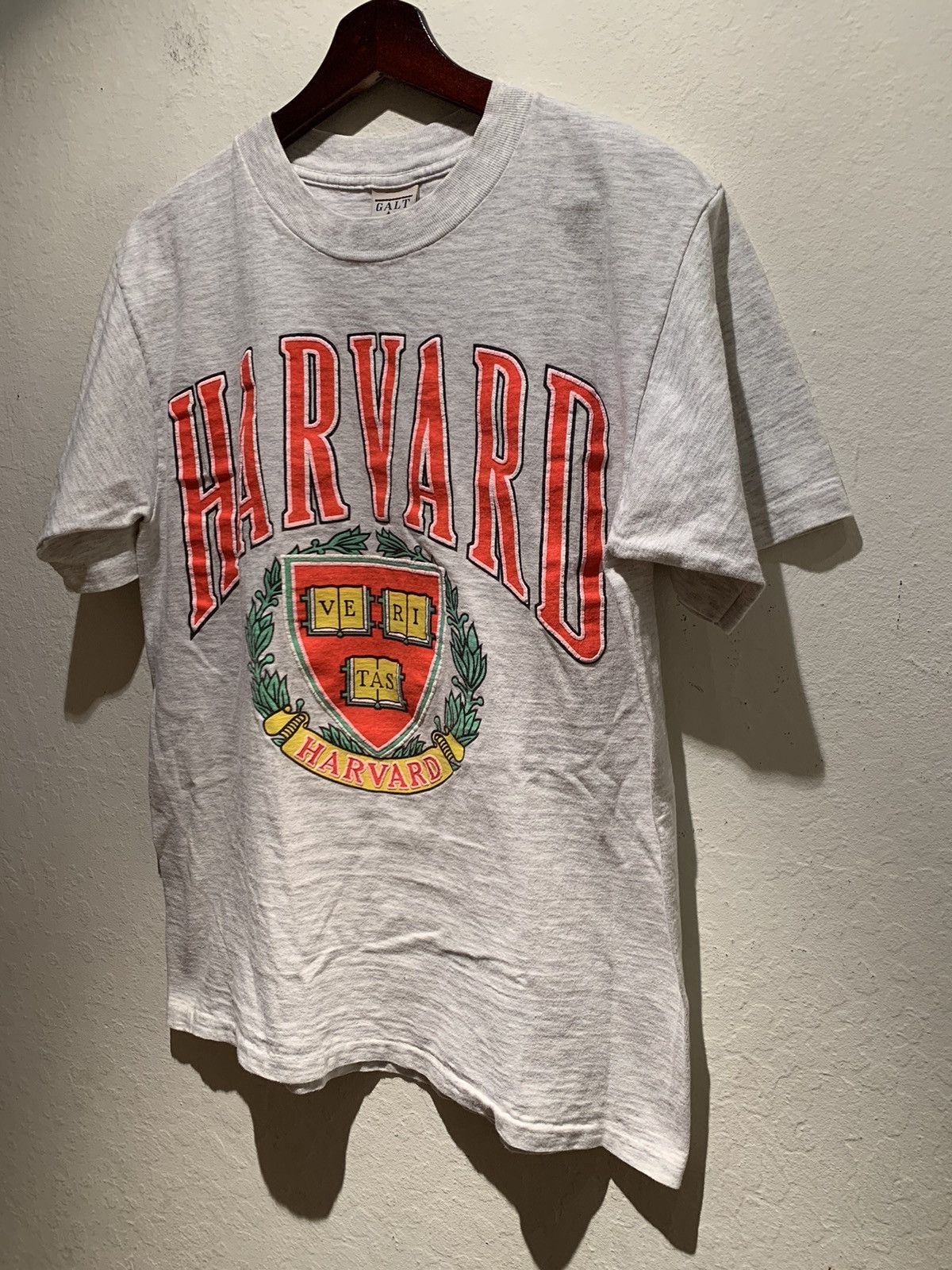 Vintage *RARE* Vintage Harvard Crest USA-Made T-Shirt - Large Size US L / EU 52-54 / 3 - 1 Thumbnail