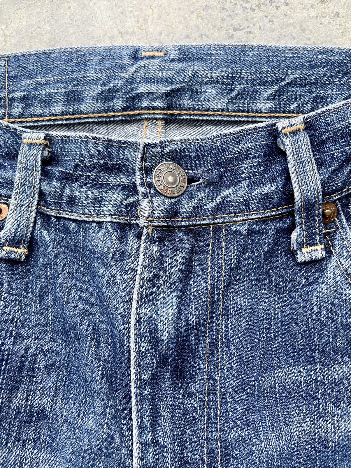 Levi's VINTAGE LEVIS 505 FADED BLUE JEANS MADE IN JAPAN RED SIZE 29 Size US 29 - 8 Thumbnail