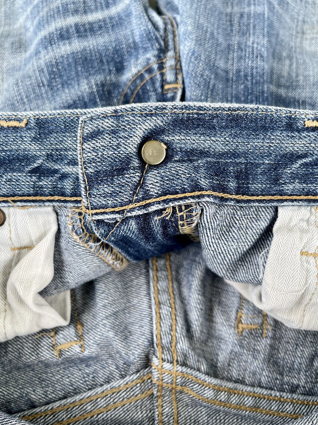 Levi's VINTAGE LEVIS 505 FADED BLUE JEANS MADE IN JAPAN RED SIZE 29 Size US 29 - 17 Thumbnail