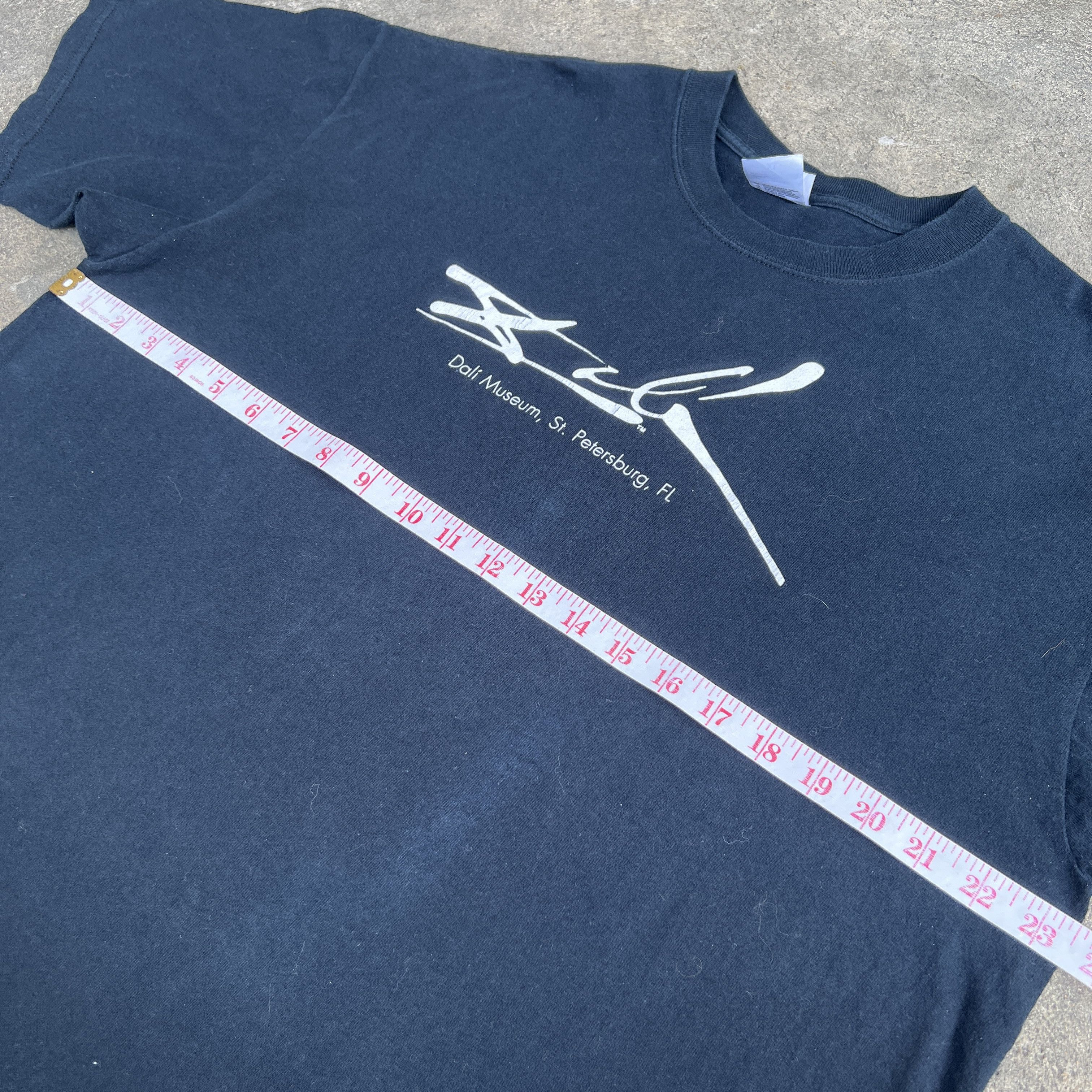 Vintage Vtg 2000s Salvador Dali Museum Signature Art Promo Tee Shirt Size US XL / EU 56 / 4 - 10 Thumbnail