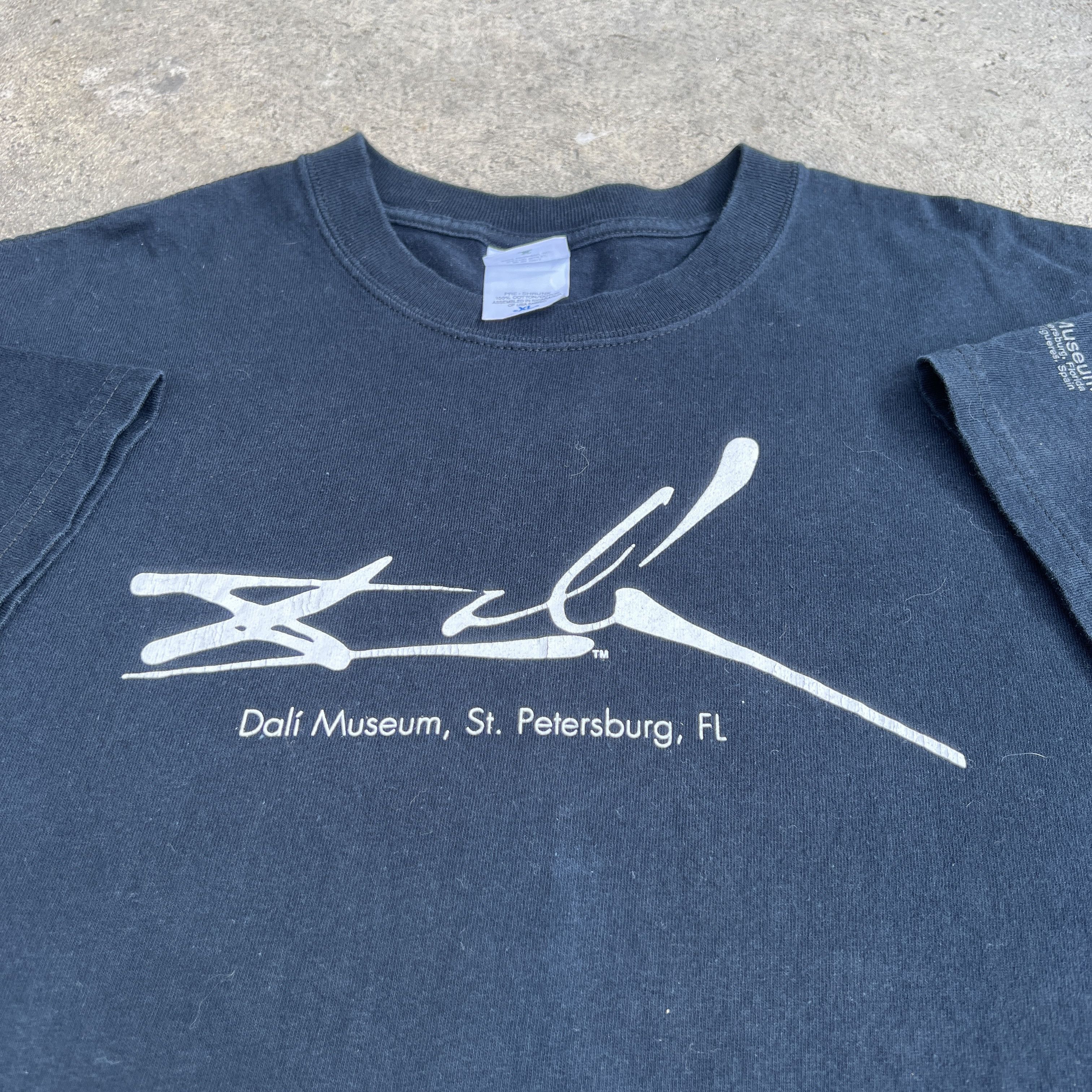 Vtg 2000s Salvador Dali Museum Signature Art Promo Tee Shirt