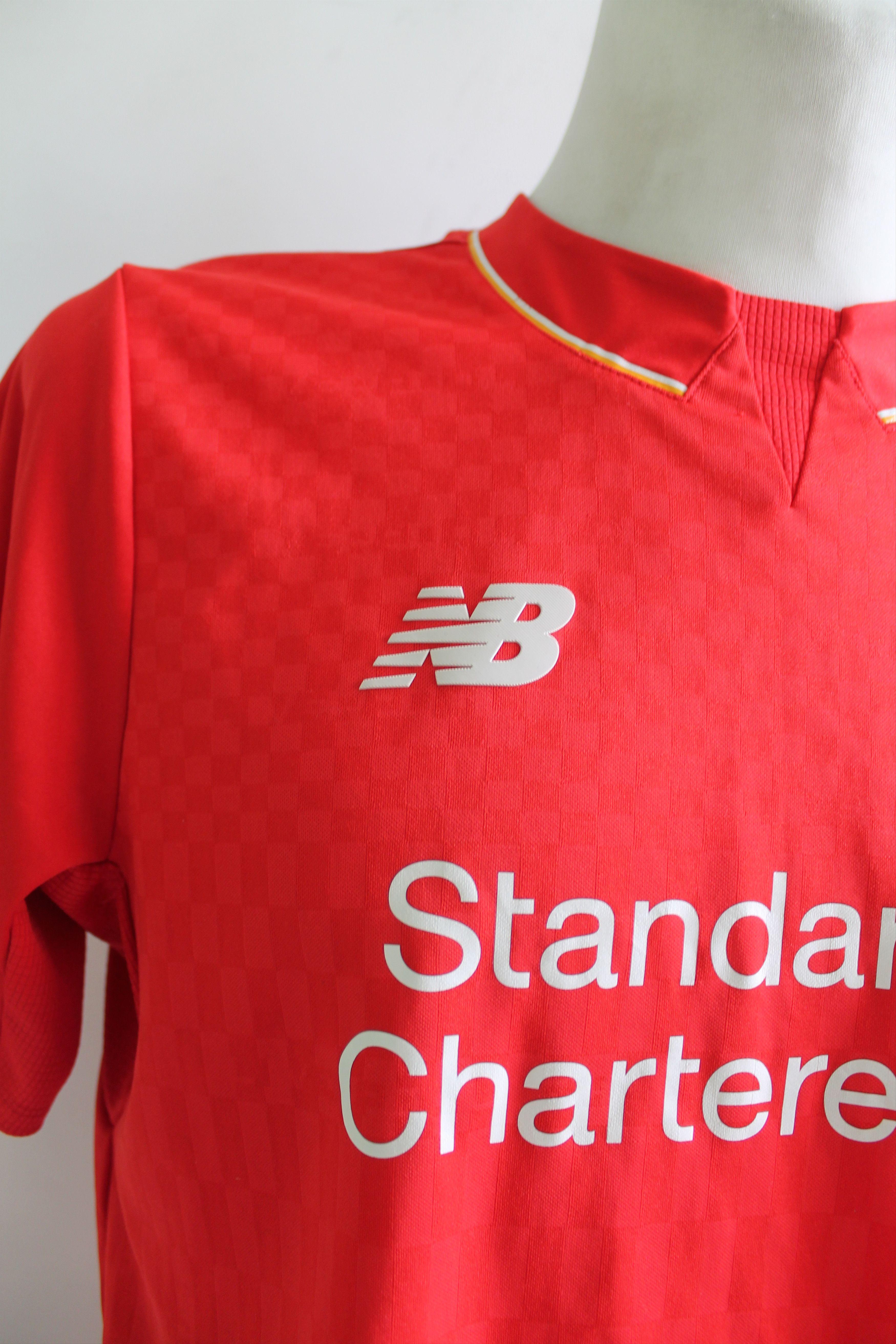 New Balance 2015 Liverpool Home new balance Soccer jersey football Size US M / EU 48-50 / 2 - 3 Thumbnail