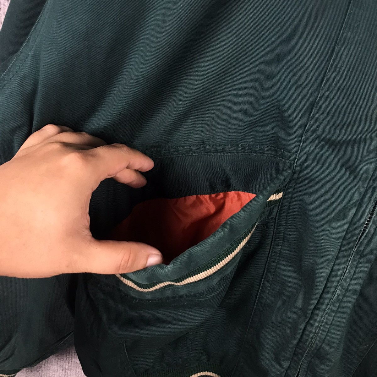 Japanese Brand VINTAGE EXPRESSLY GREEN BOMBER MILITARY STYLE JACKET Size US L / EU 52-54 / 3 - 7 Thumbnail