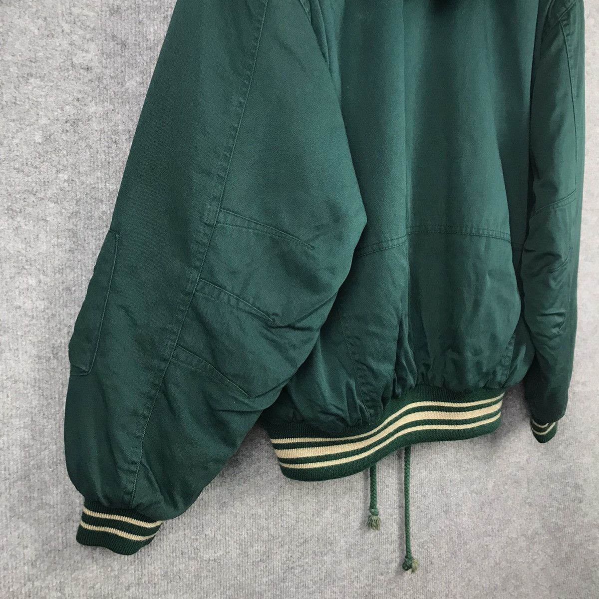 Japanese Brand VINTAGE EXPRESSLY GREEN BOMBER MILITARY STYLE JACKET Size US L / EU 52-54 / 3 - 10 Thumbnail