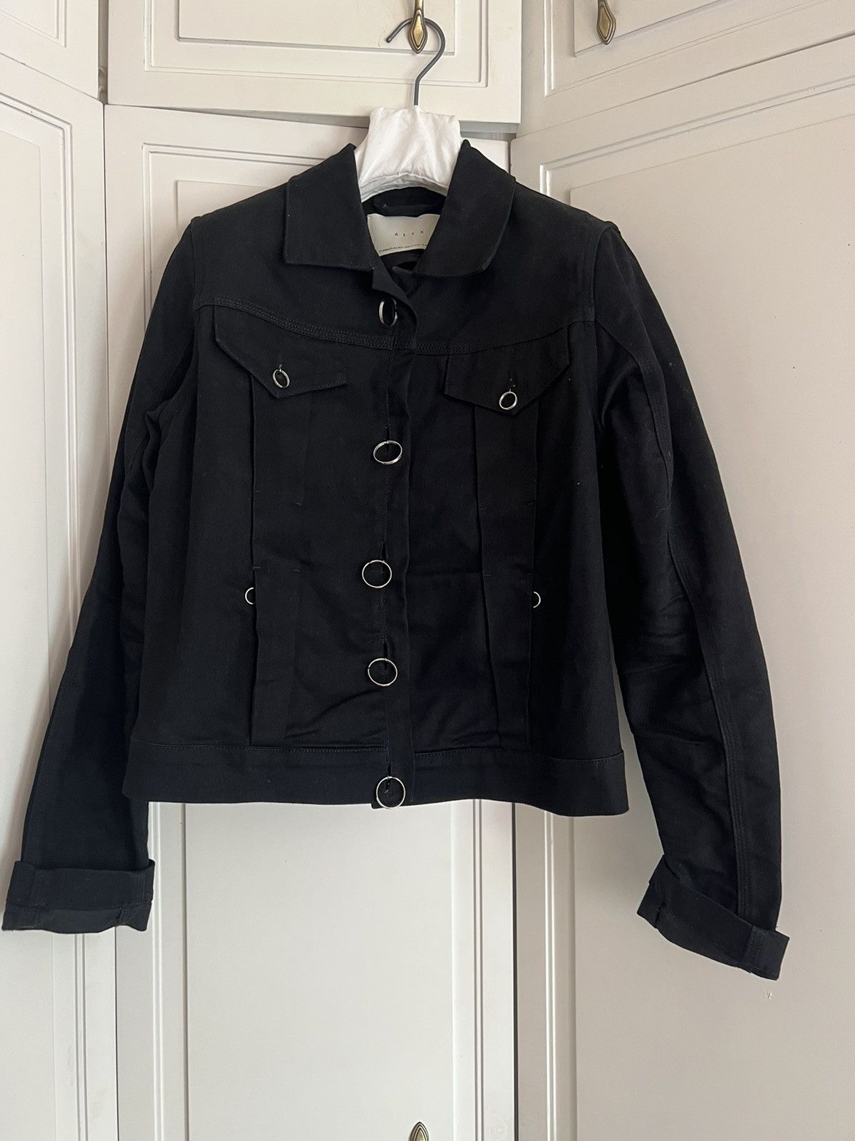 1017 ALYX 9SM × Alyx Alyx Hoop Details Black Denim Jacket Size US XXS / EU 40 - 2 Thumbnail