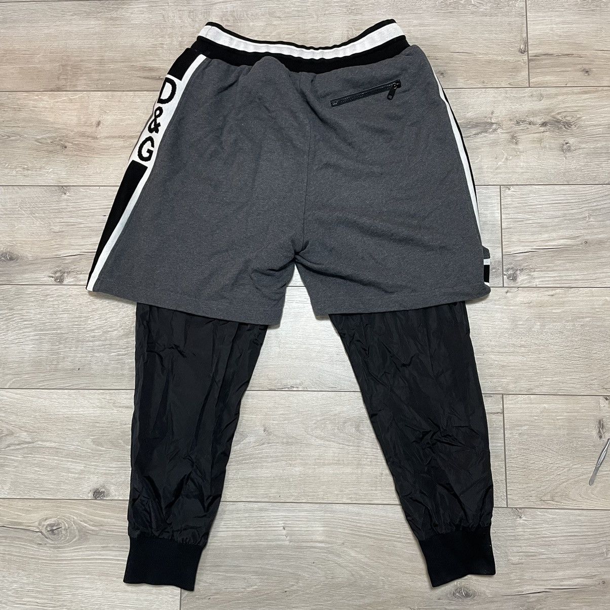 Dolce & Gabbana Dolce & Gabbana shorts/nylon pants Size US 34 / EU 50 - 10 Thumbnail