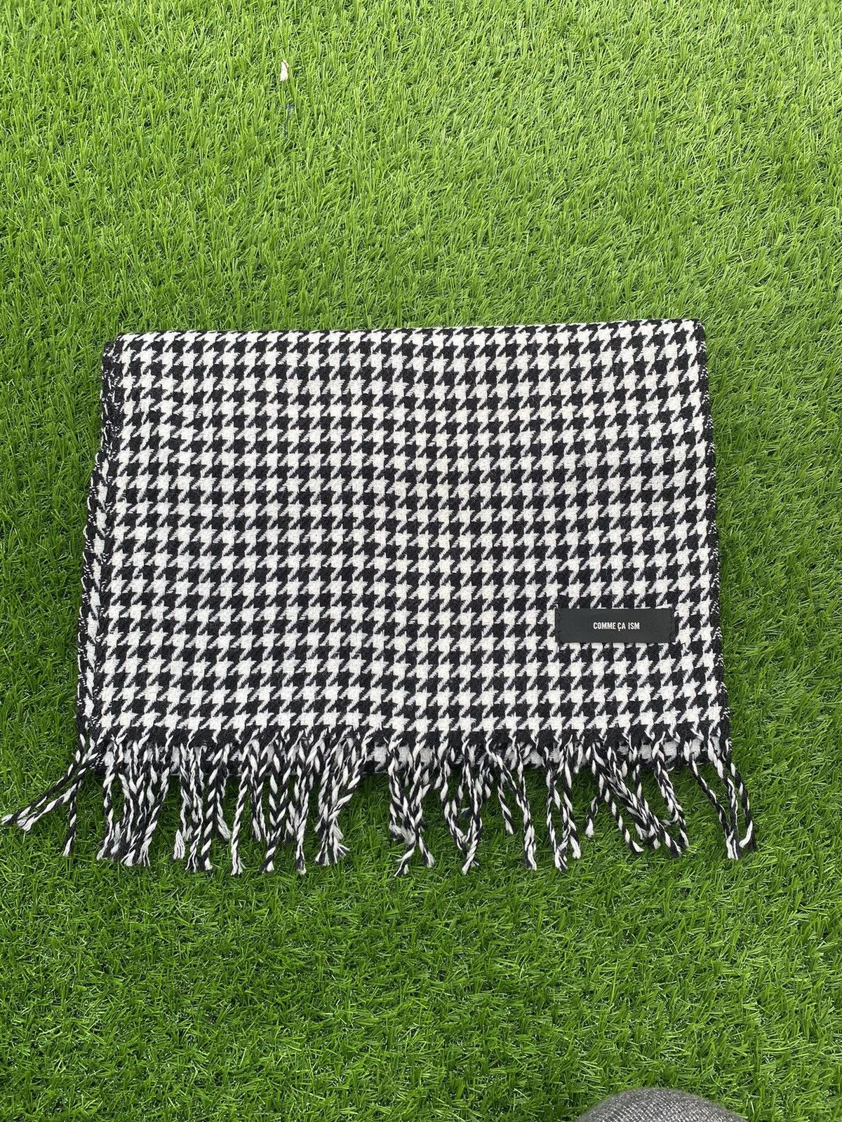 Comme Ca Ism Vintage Comme Ca Ism Houndtooth Muffler Scarve Size ONE SIZE - 1 Thumbnail