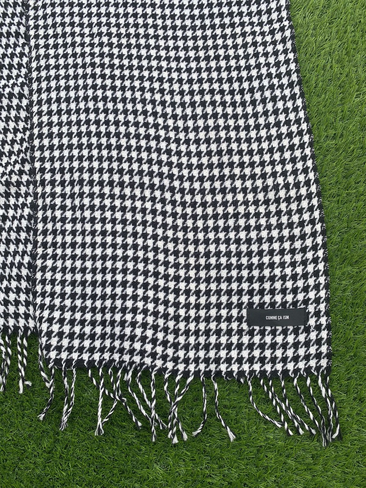 Comme Ca Ism Vintage Comme Ca Ism Houndtooth Muffler Scarve Size ONE SIZE - 4 Thumbnail