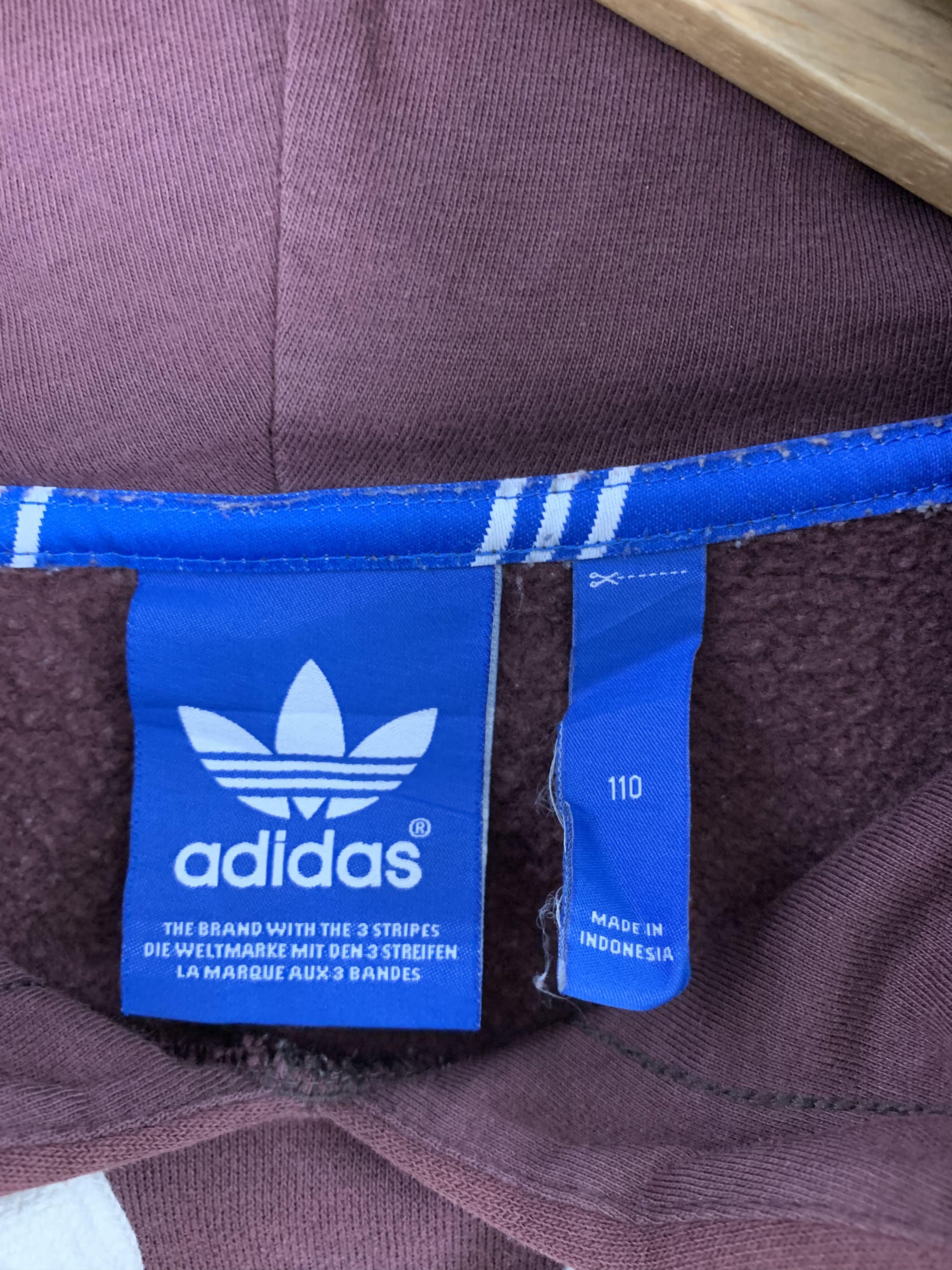 Adidas Adidas Hoodies 3 Striefen Embrioded Spellout Big Logo Vtg Size US L / EU 52-54 / 3 - 14 Thumbnail