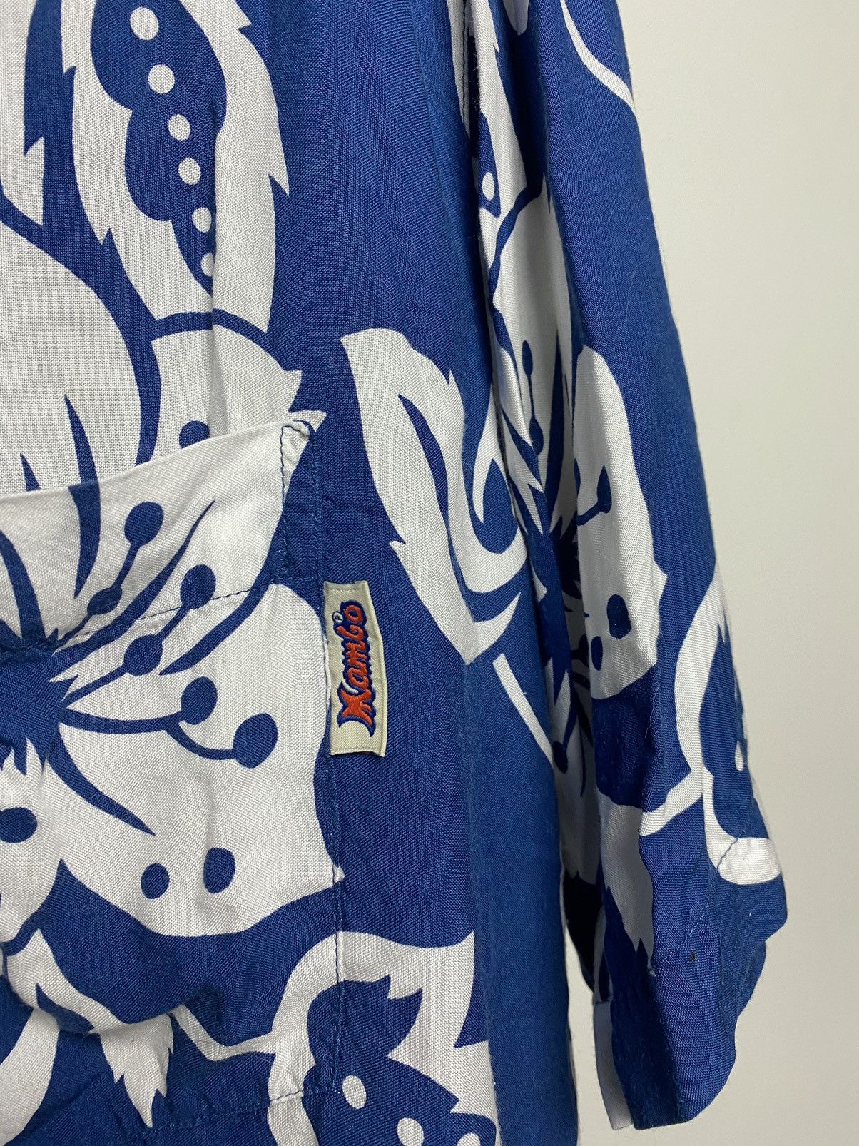 Mambo × Vintage Mambo Loud Hawaiian Shirt blue vintage Australia Size US M / EU 48-50 / 2 - 3 Thumbnail