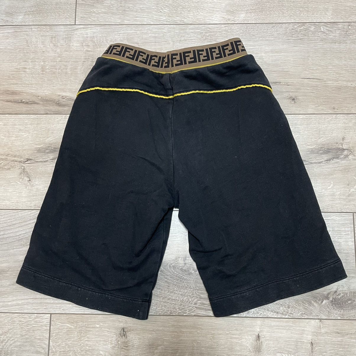 Fendi FENDI boys black shorts Size US 28 / EU 44 - 7 Thumbnail