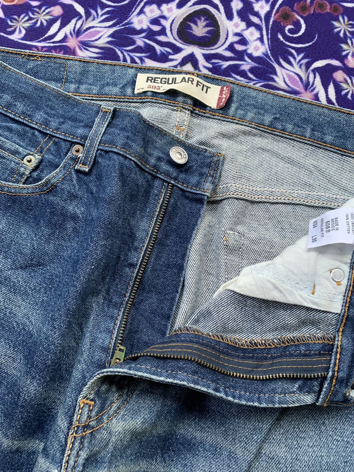 Levi's Vintage Clothing Vintage Levis 505 Faded Waah Denim Size US 36 / EU 52 - 6 Thumbnail