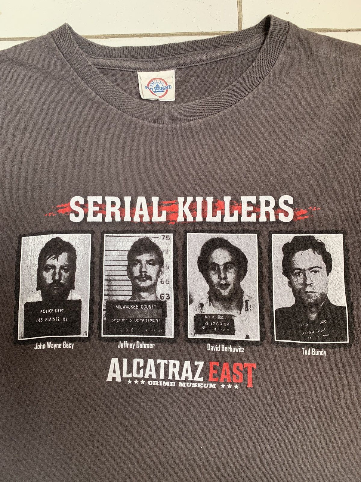 Delta Serial Killers Jeffrey Dahmer Ted Bundy Alcatraz East tee Size US S / EU 44-46 / 1 - 2 Thumbnail