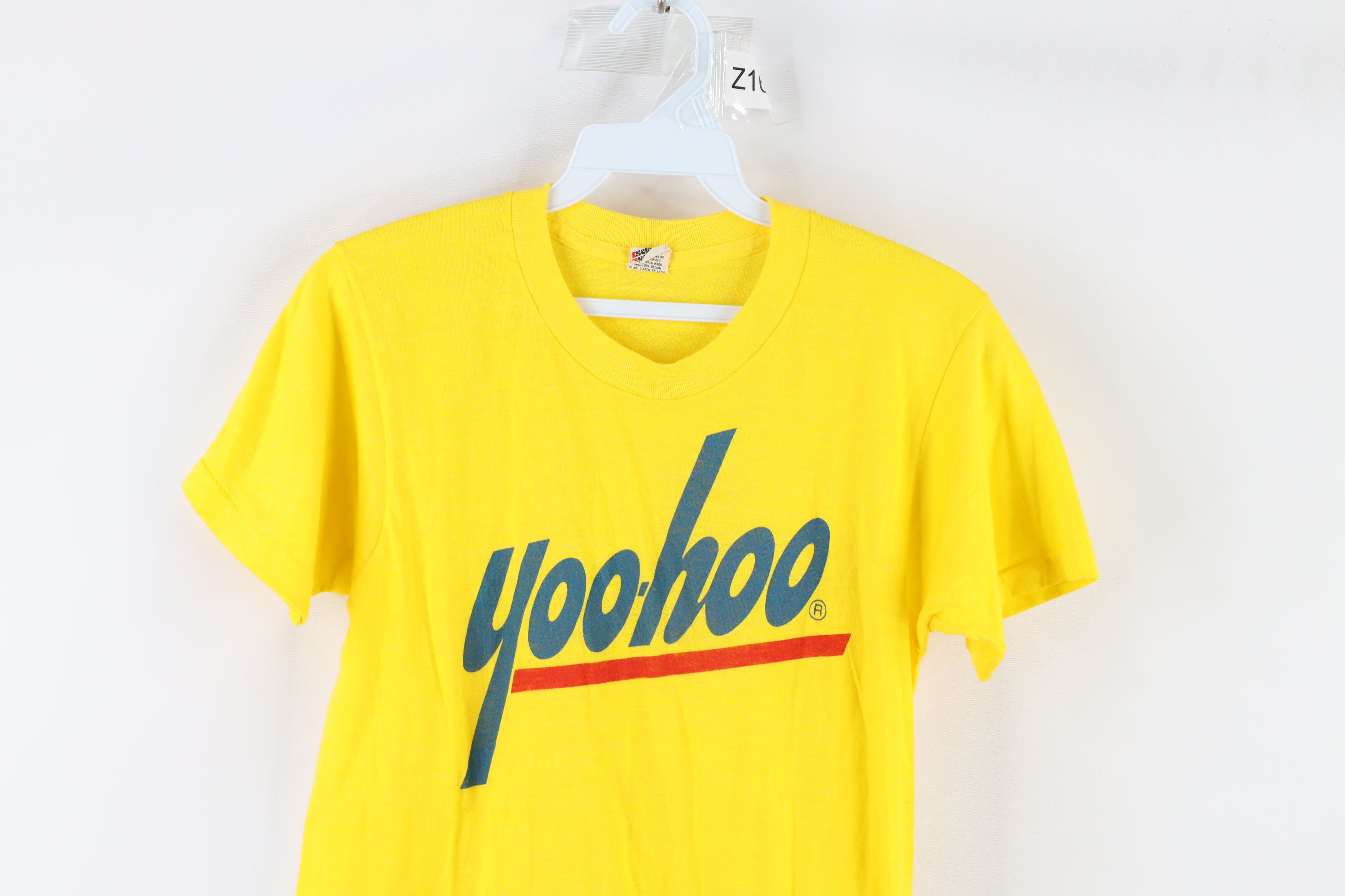 Vintage Vintage 80s YooHoo Chocolate Drink Out T-Shirt Yellow USA Size S / US 4 / IT 40 - 2 Preview
